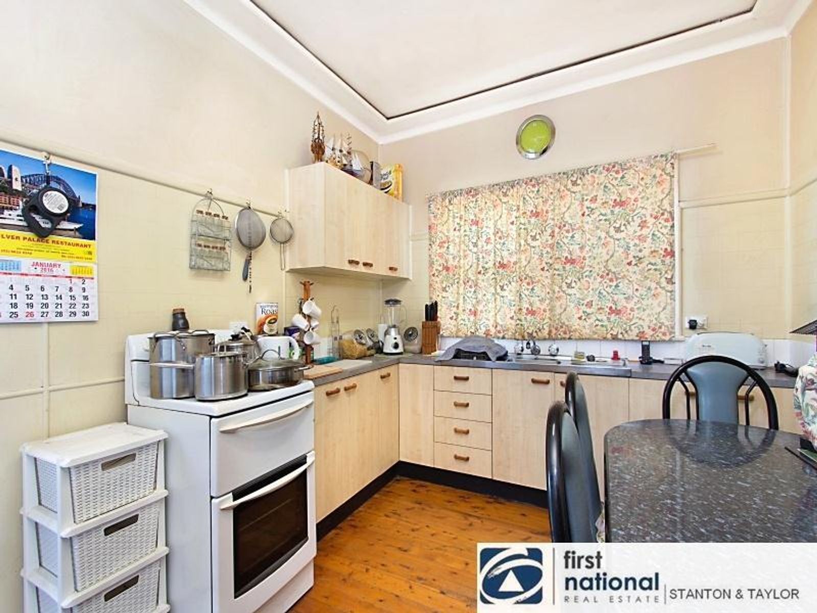 4 Walter Street, Kingswood - Thumbnail 2