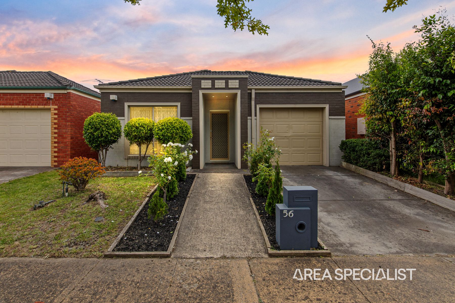 56 Oaklands Way, Pakenham, VIC 3810, Pakenham - Thumbnail 2