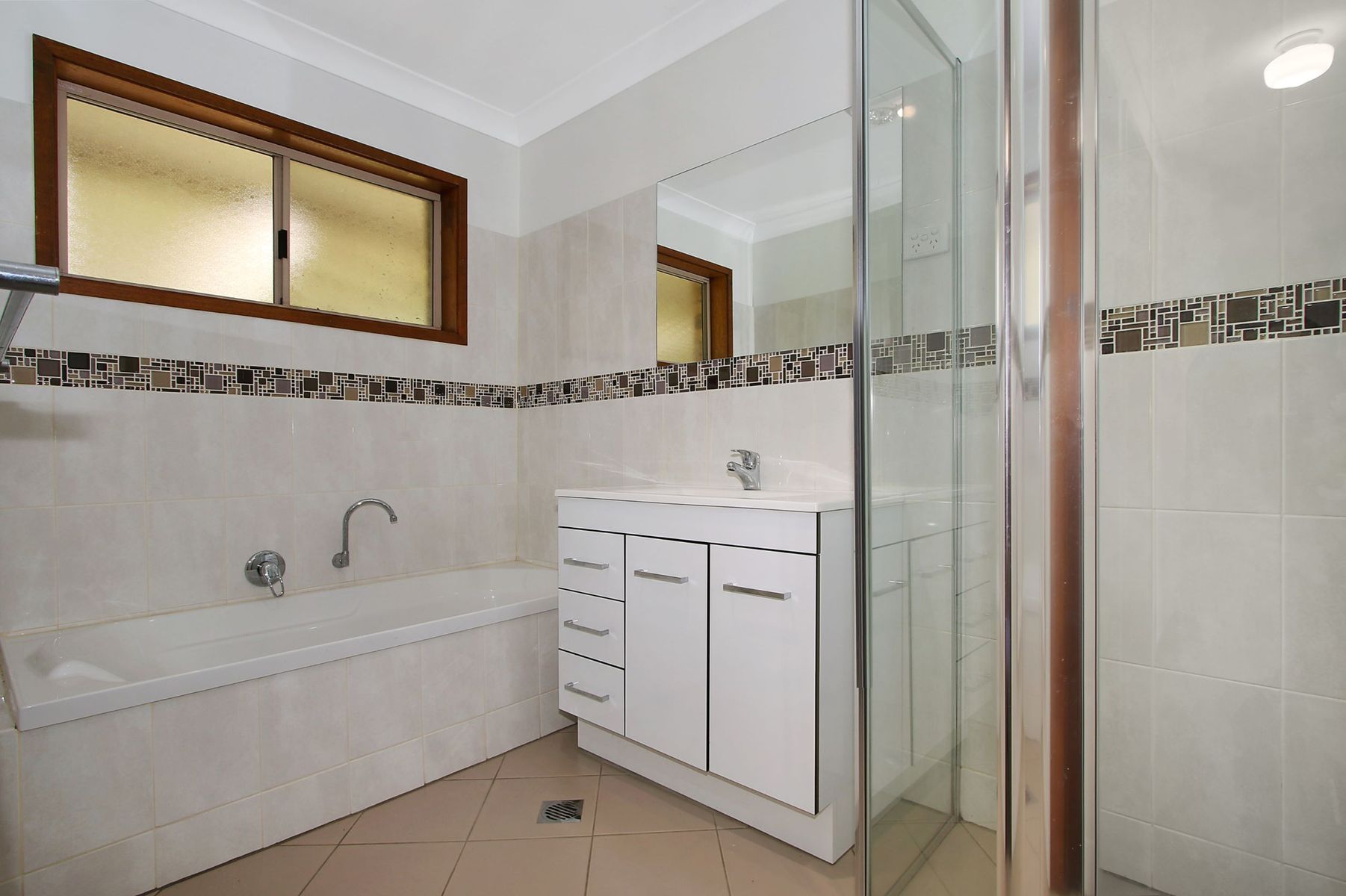 6 Augusta Court, Thurgoona, NSW 2640, Thurgoona - Thumbnail 5