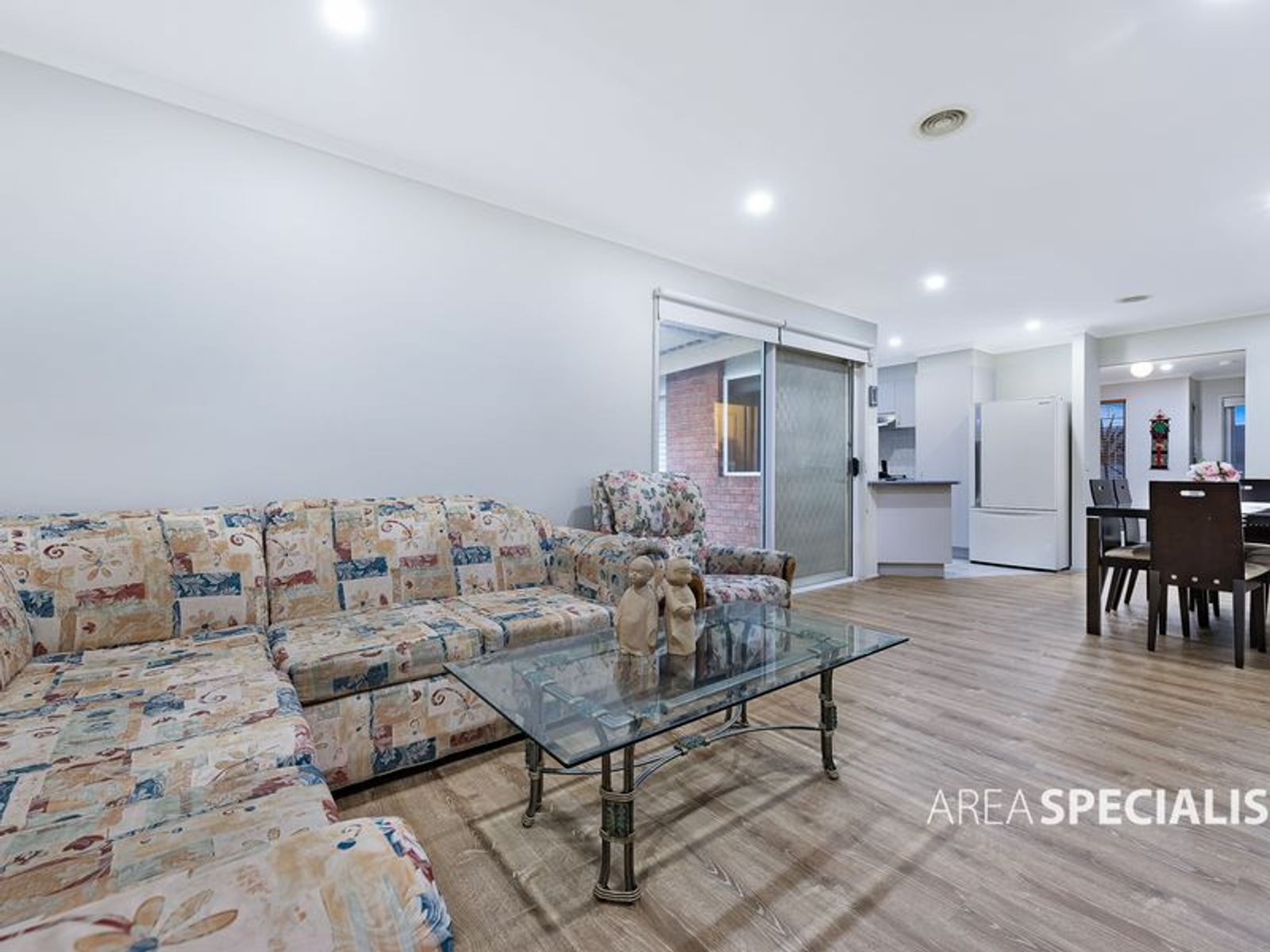 36 Bellarine Drive, Cranbourne, VIC 3977, Cranbourne - Thumbnail 3