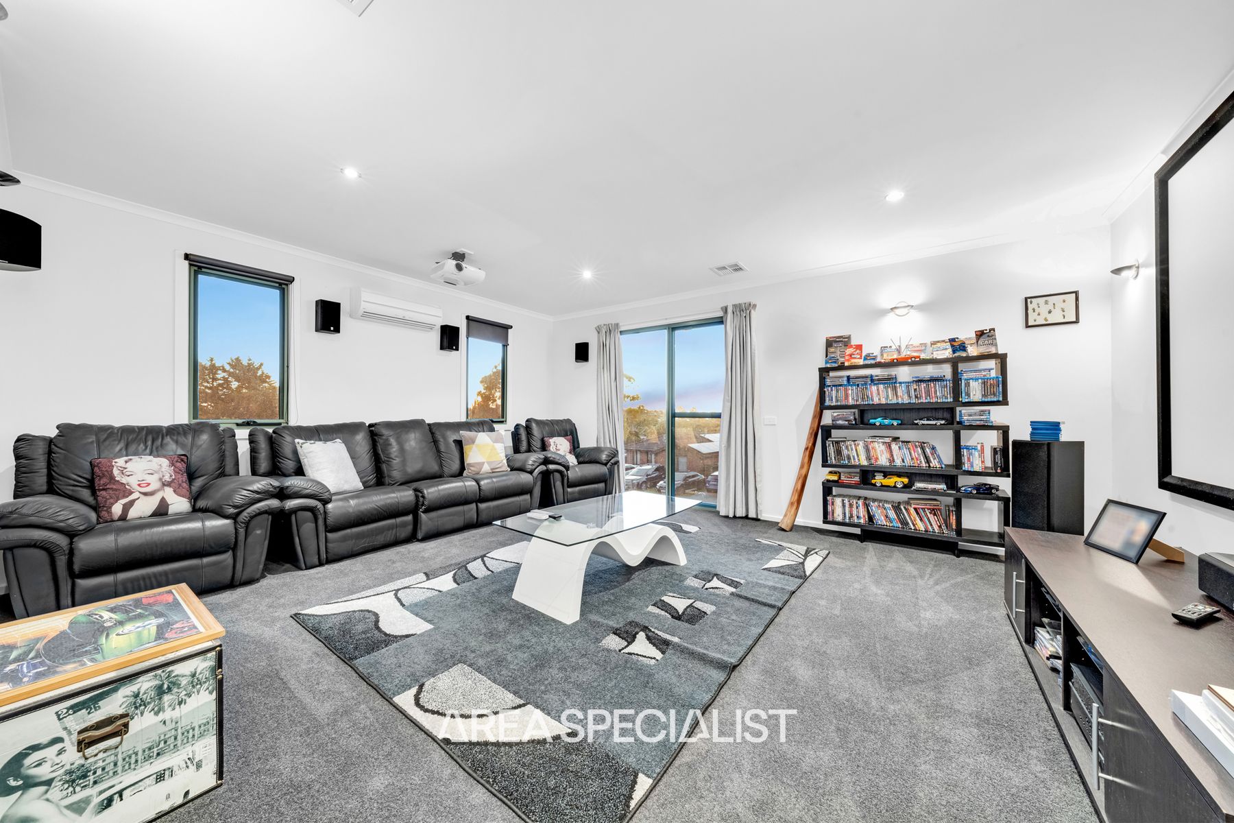 16 Hillview Rise, Hampton Park, VIC 3976, Hampton Park - Thumbnail 4