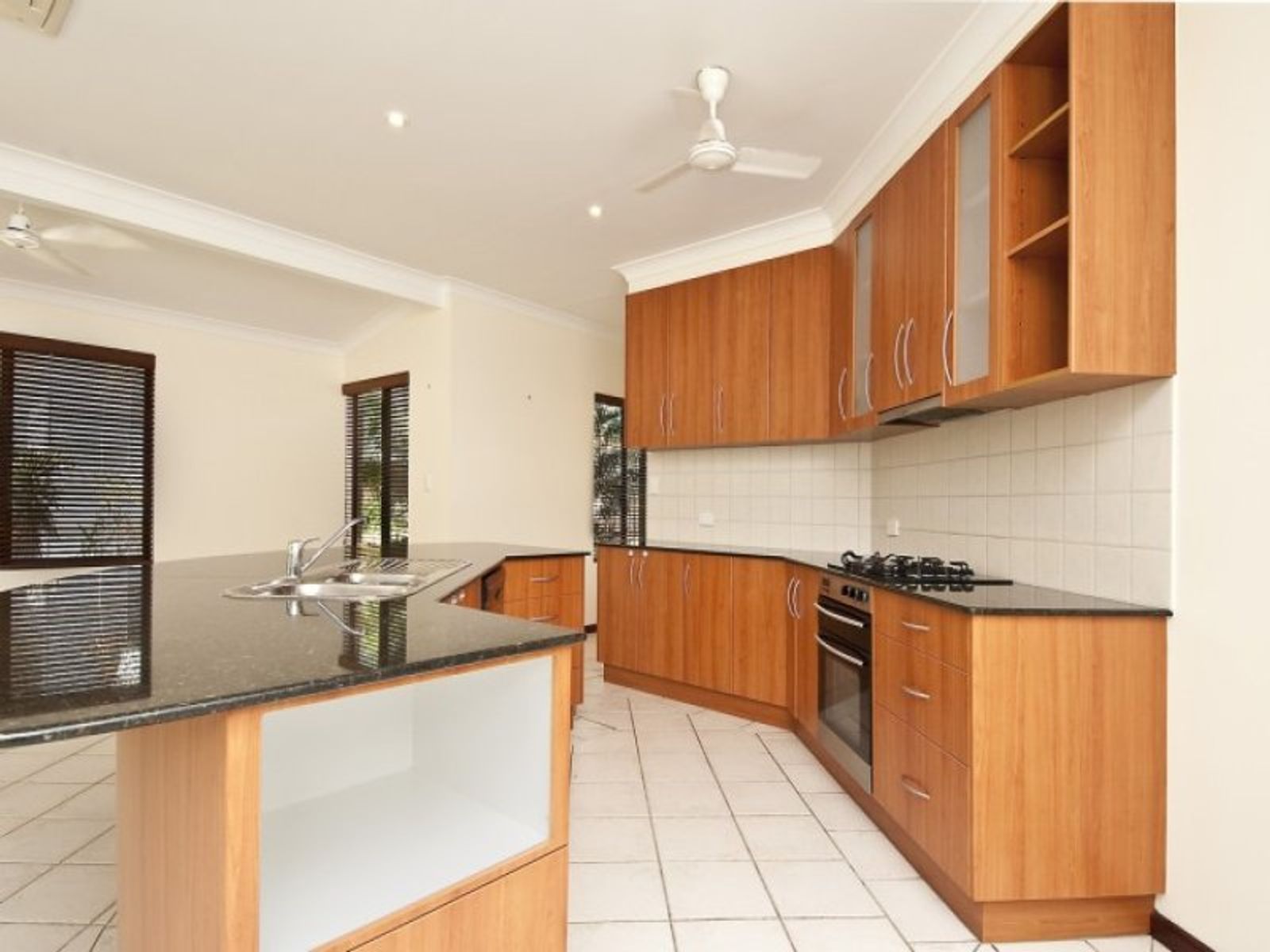 19 Bermingham Crescent, Bayview NT 0820, Bayview - Thumbnail 6