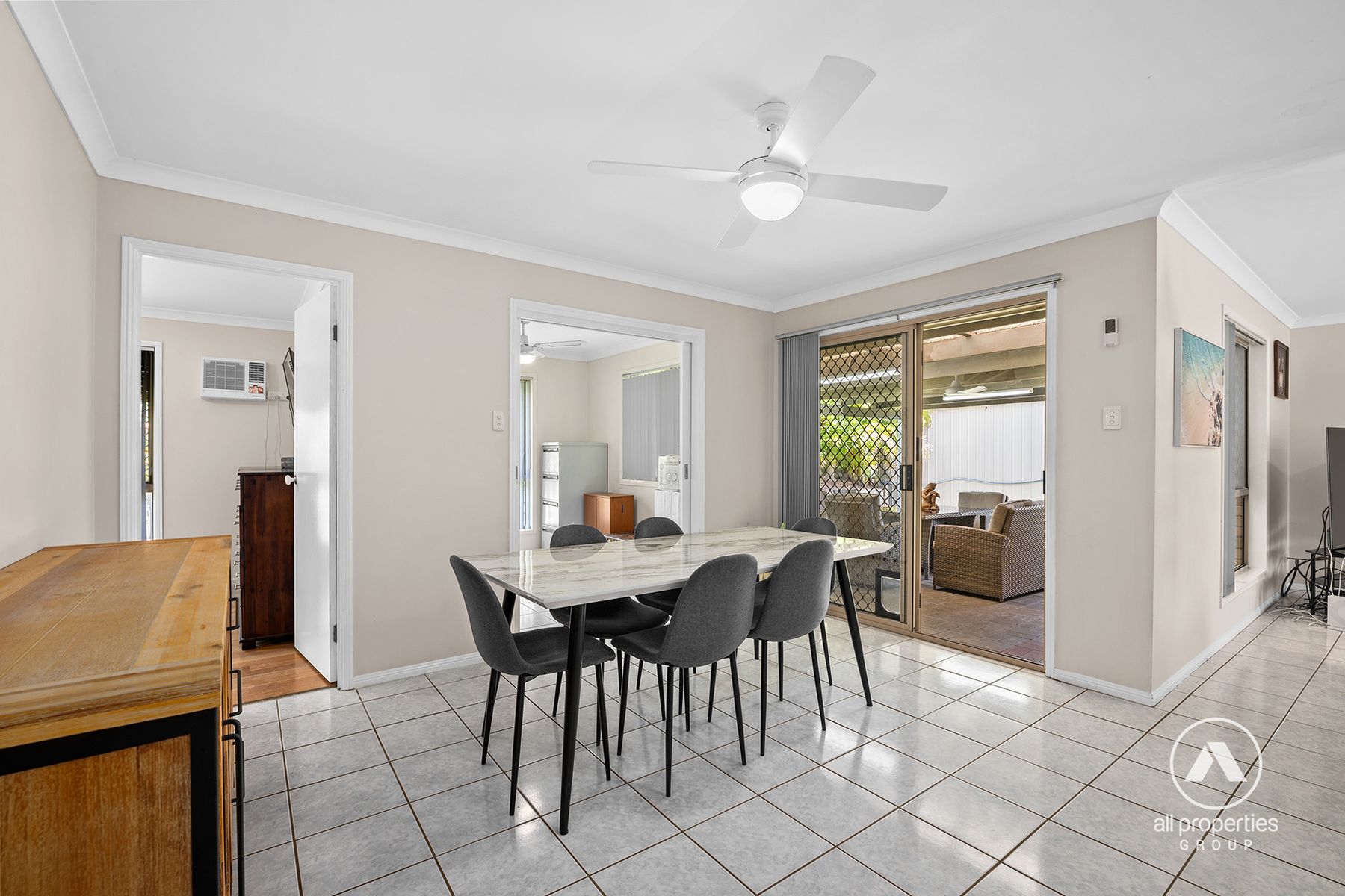 9 Jewel Court, Regents Park QLD 4118, Regents Park - Thumbnail 4
