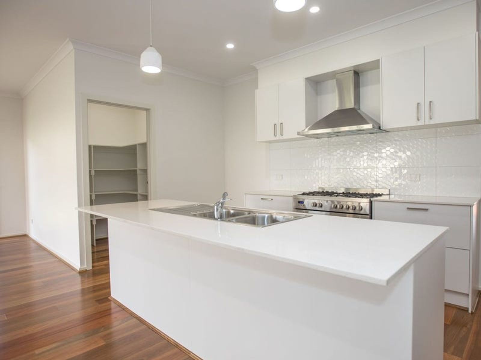 11 Clarke Street, Darley VIC 3340, Darley - Thumbnail 4