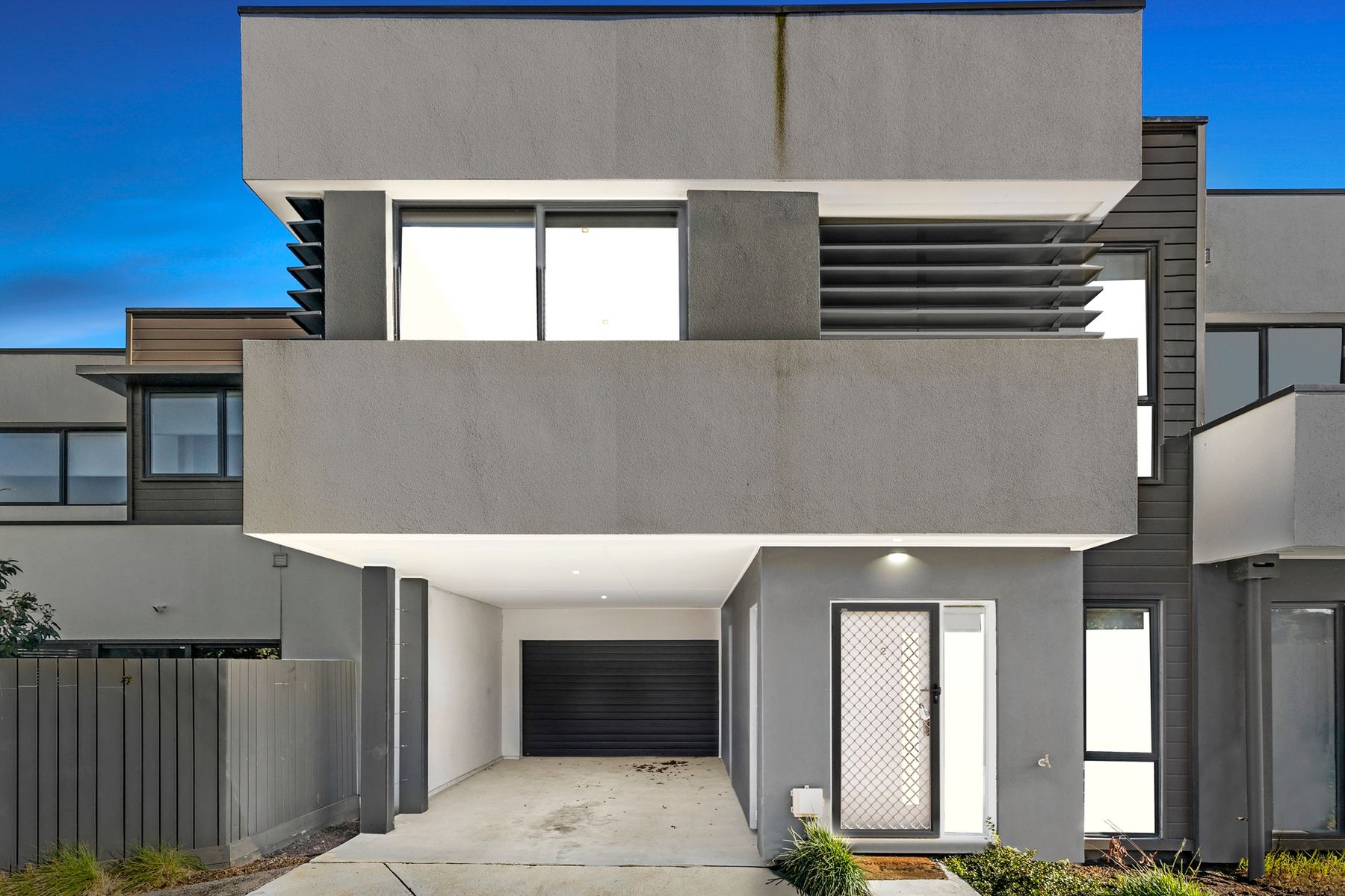 2/8 Hillview Avenue, Rowville, VIC 3178, Rowville - Thumbnail 2