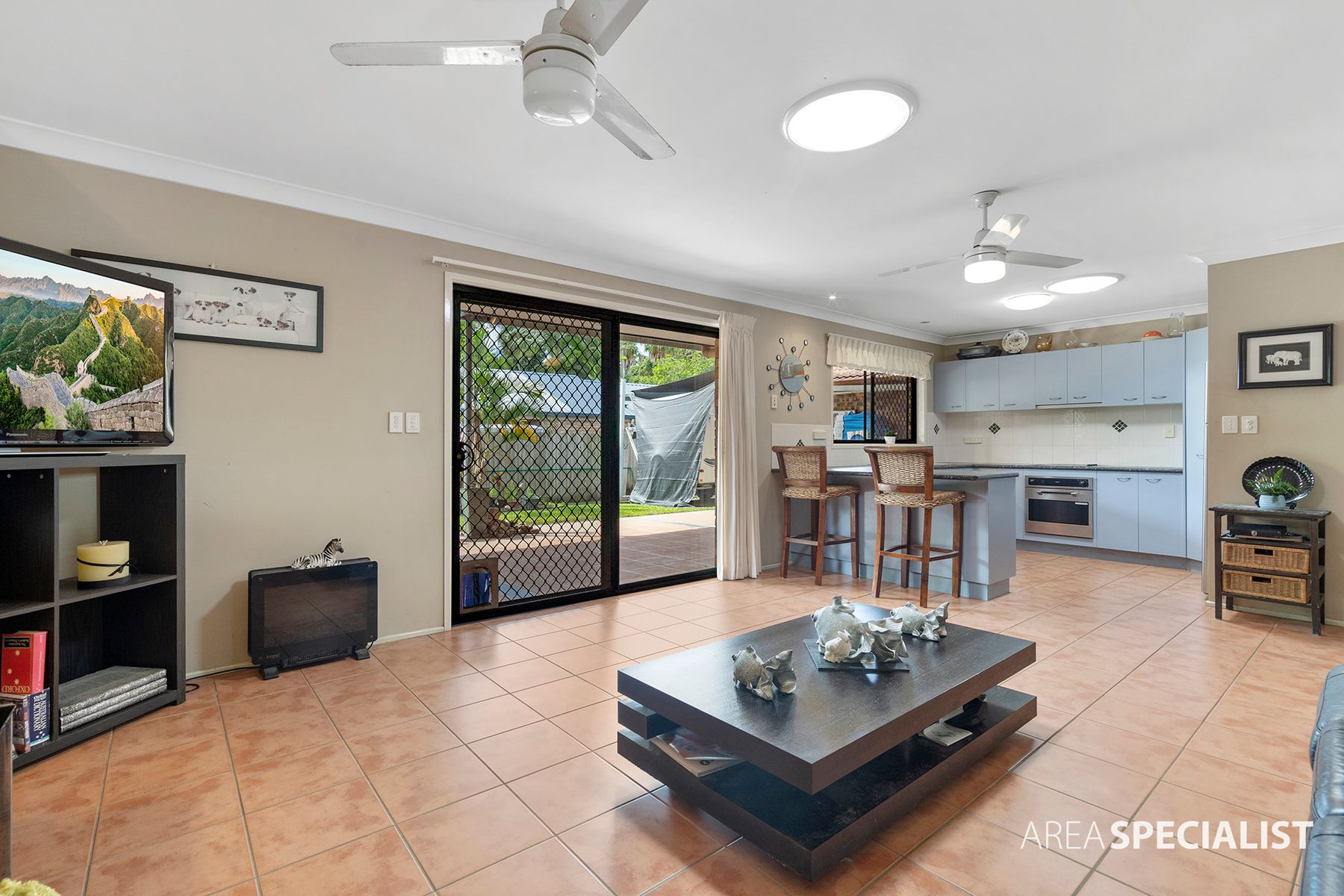 4 Greenfinch Court, Jacobs Well, QLD 4208, Jacobs Well - Thumbnail 7