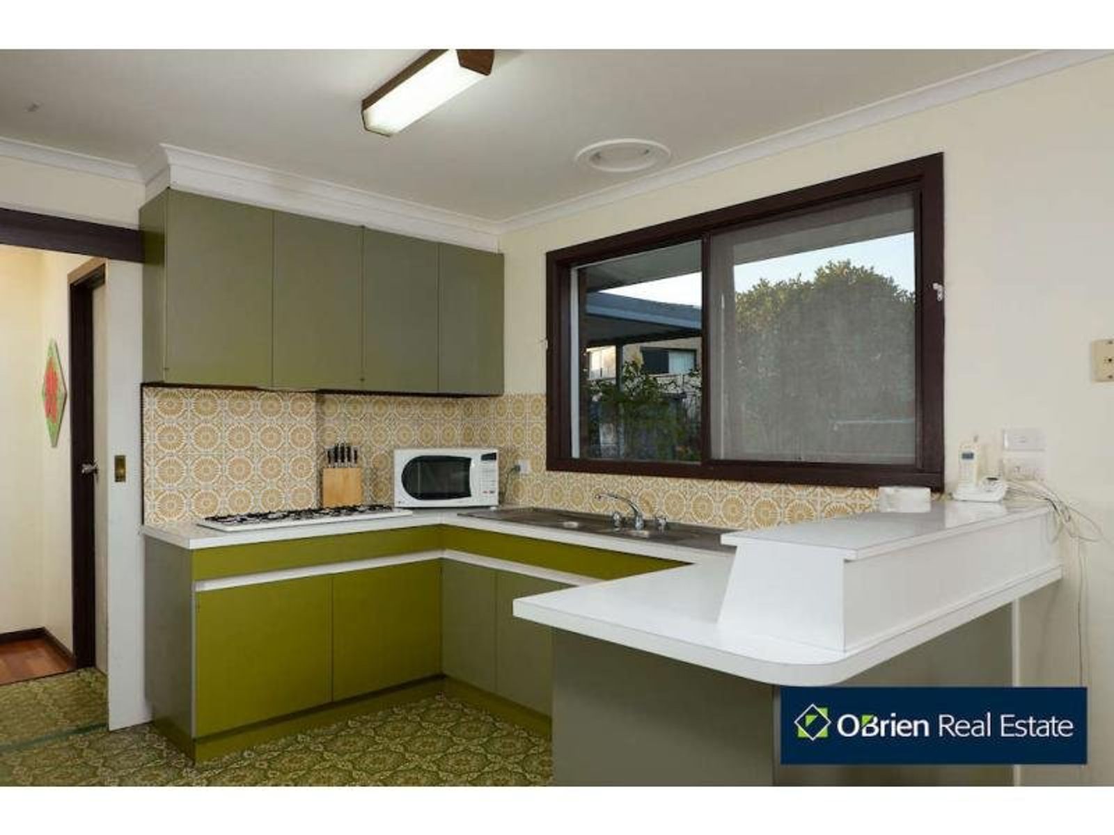1 Caine Court, Endeavour Hills, VIC 3802, Endeavour Hills - Thumbnail 3