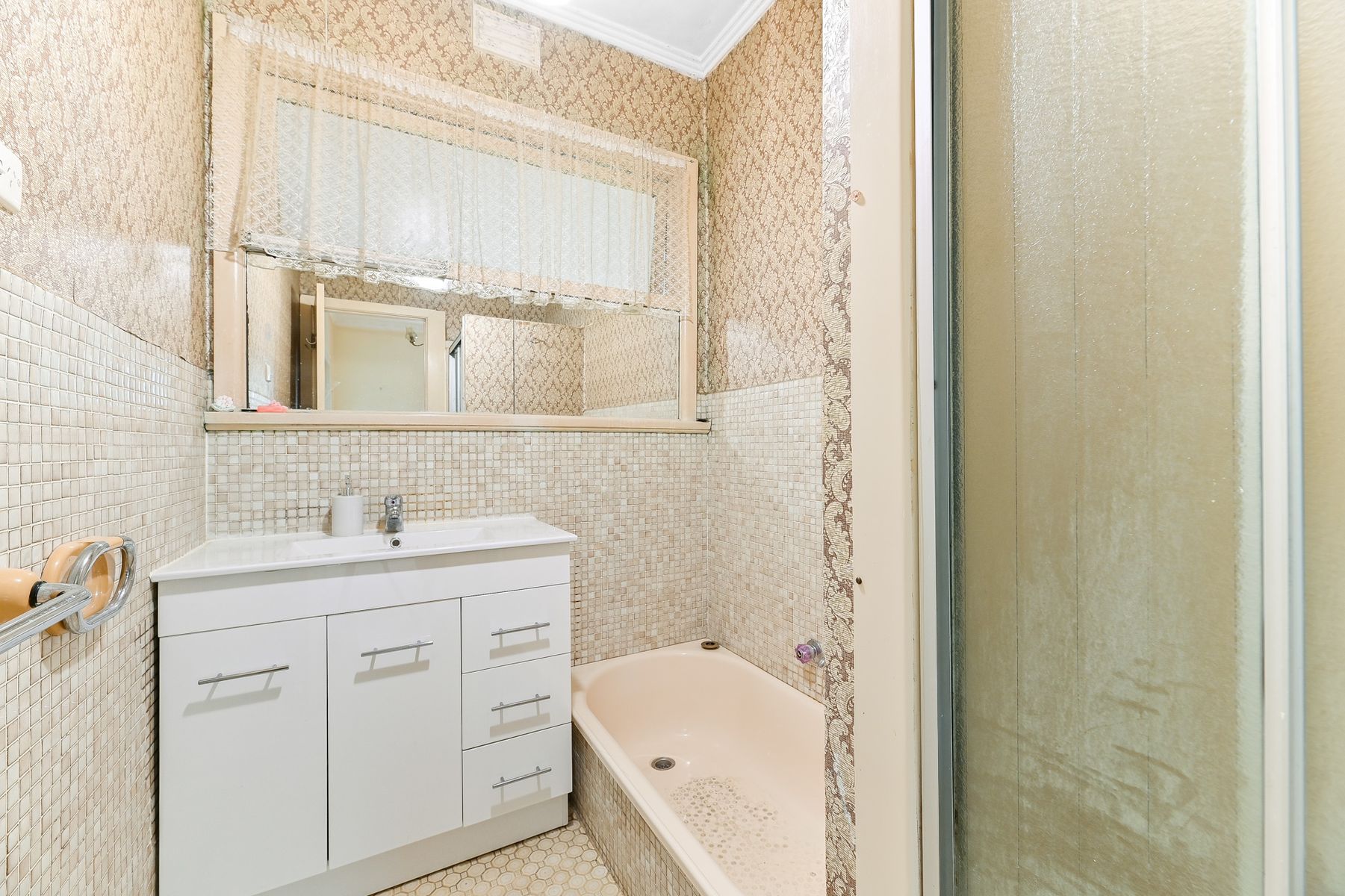24 Stuart Street, Noble Park, VIC 3174, Noble Park - Thumbnail 6