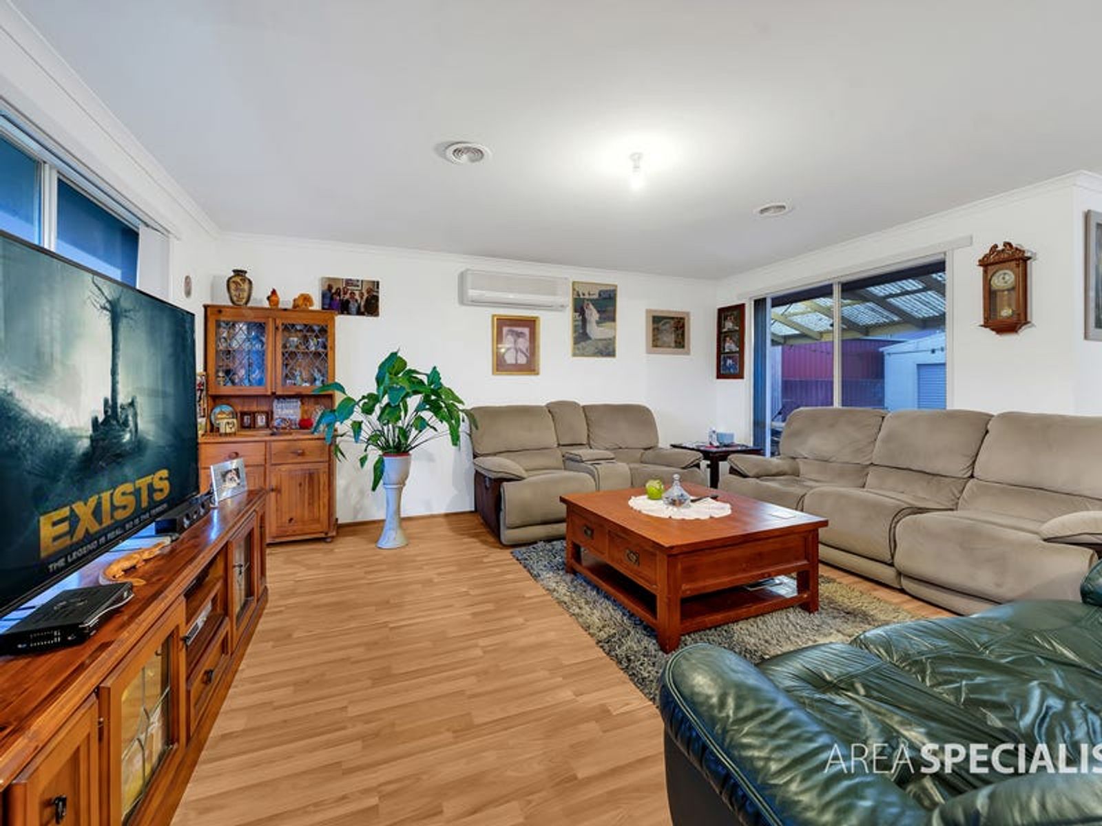 9 Fernisky Drive, Cranbourne East, VIC 3977, Cranbourne East - Thumbnail 2