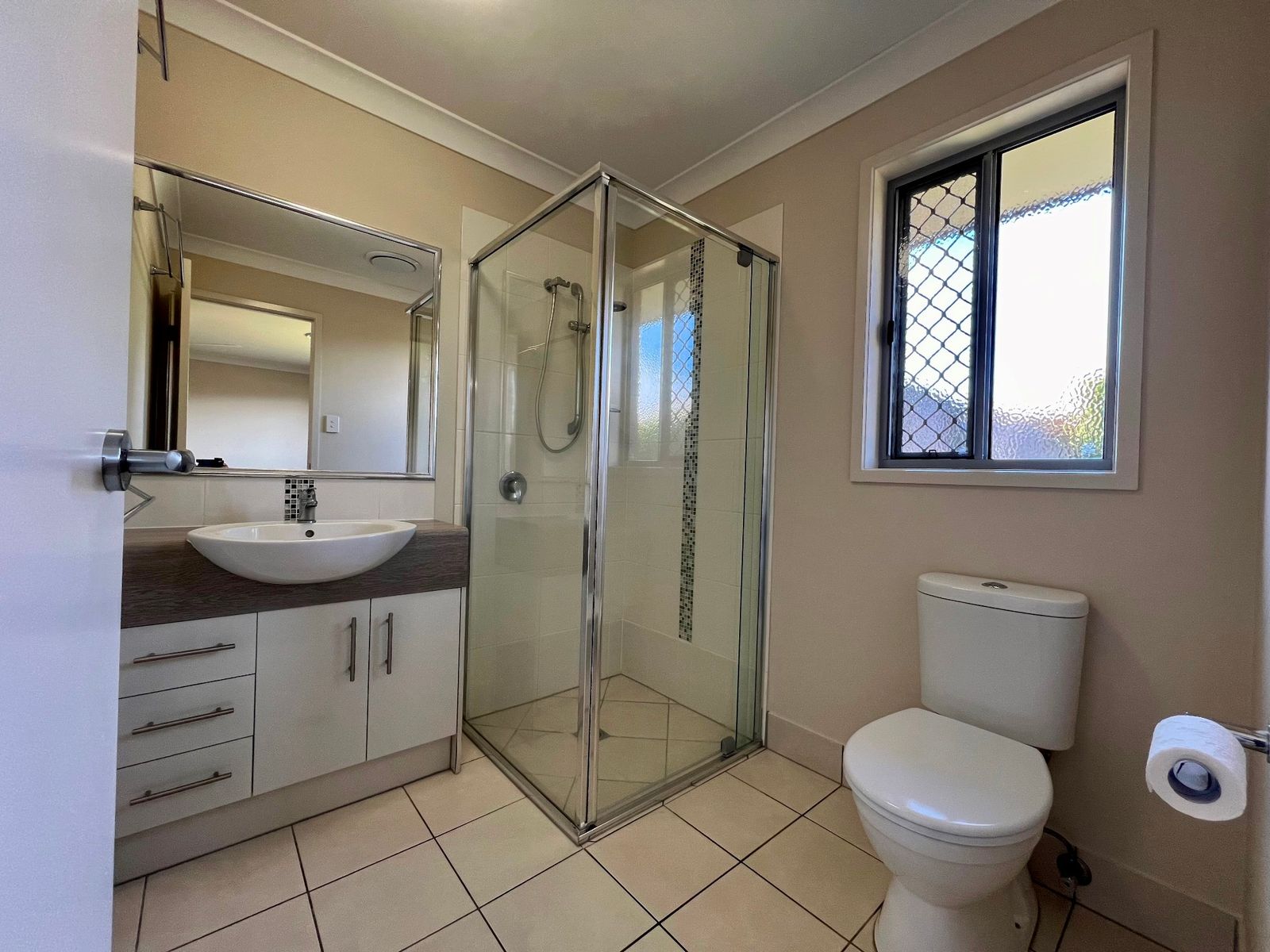 13 Hughes Avenue, Chinchilla QLD 4413, Chinchilla - Thumbnail 7