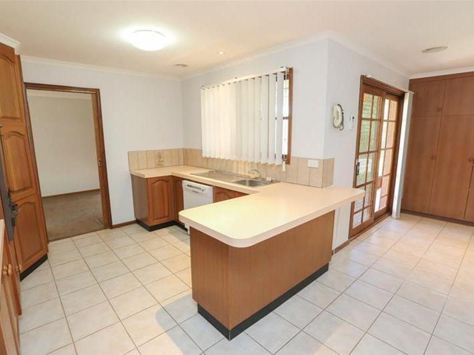 21 Helen Court, Mildura - Thumbnail 6