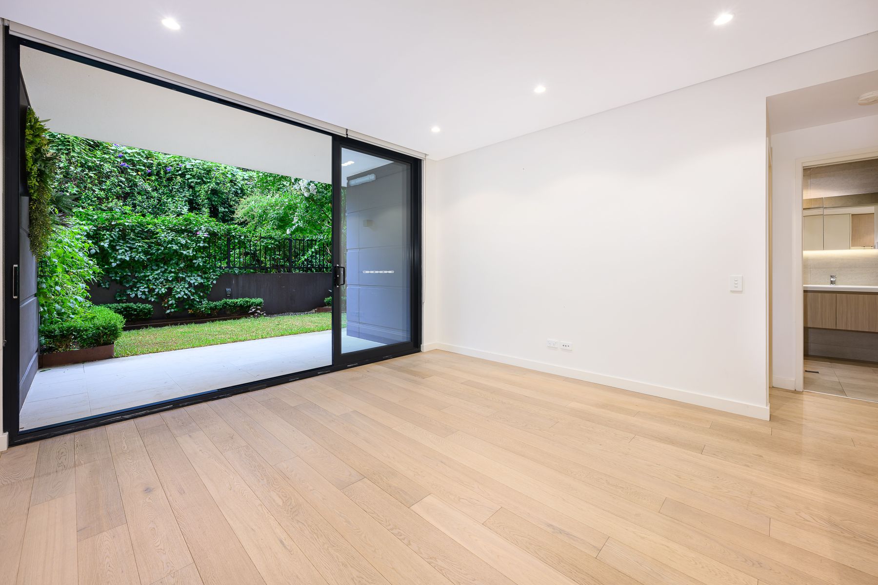 B406/2 Livingstone Avenue, Pymble NSW 2073, Pymble - Thumbnail 2