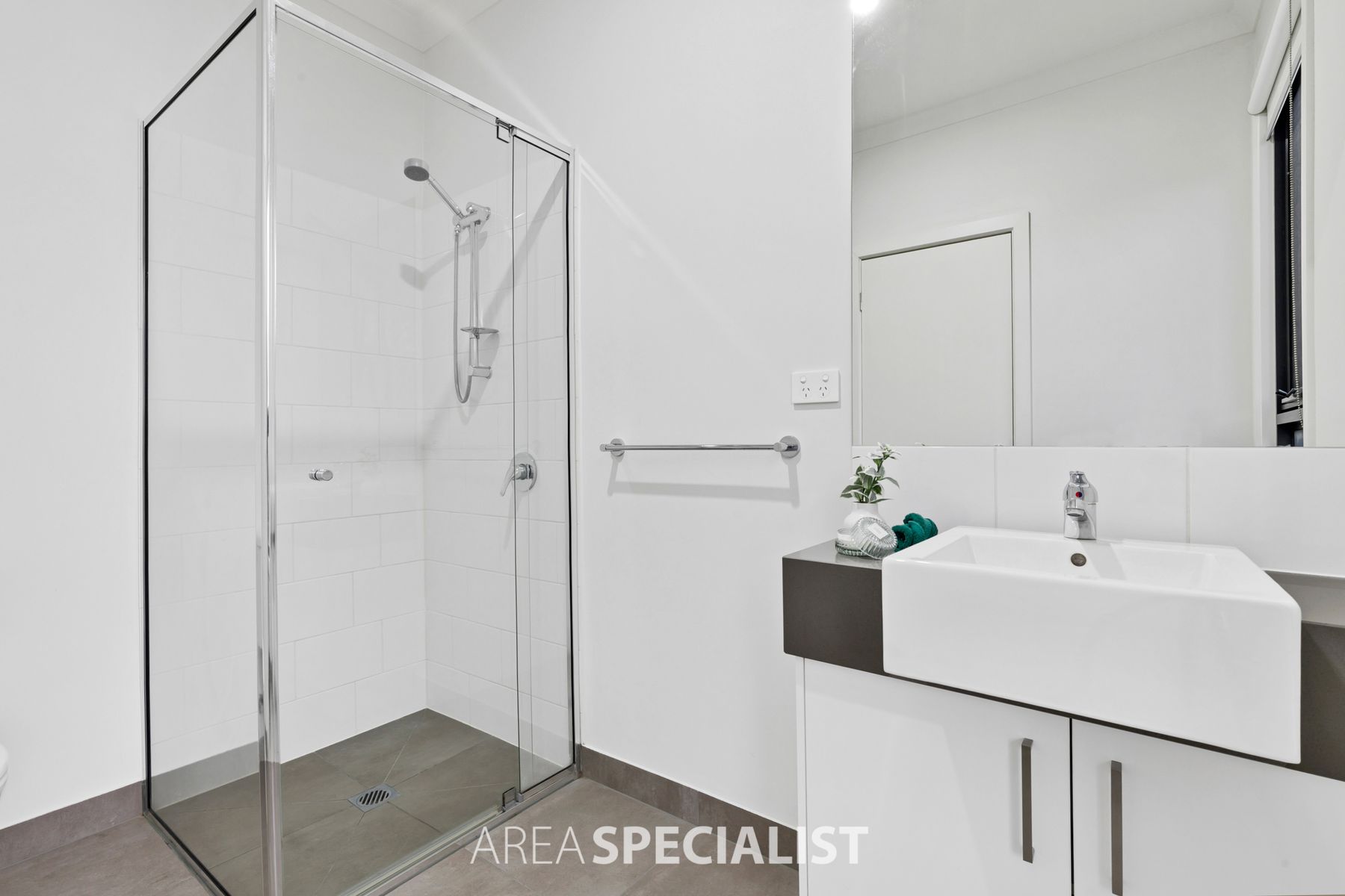 82A Hutchinson Drive, Lynbrook, VIC 3975, Lynbrook - Thumbnail 8