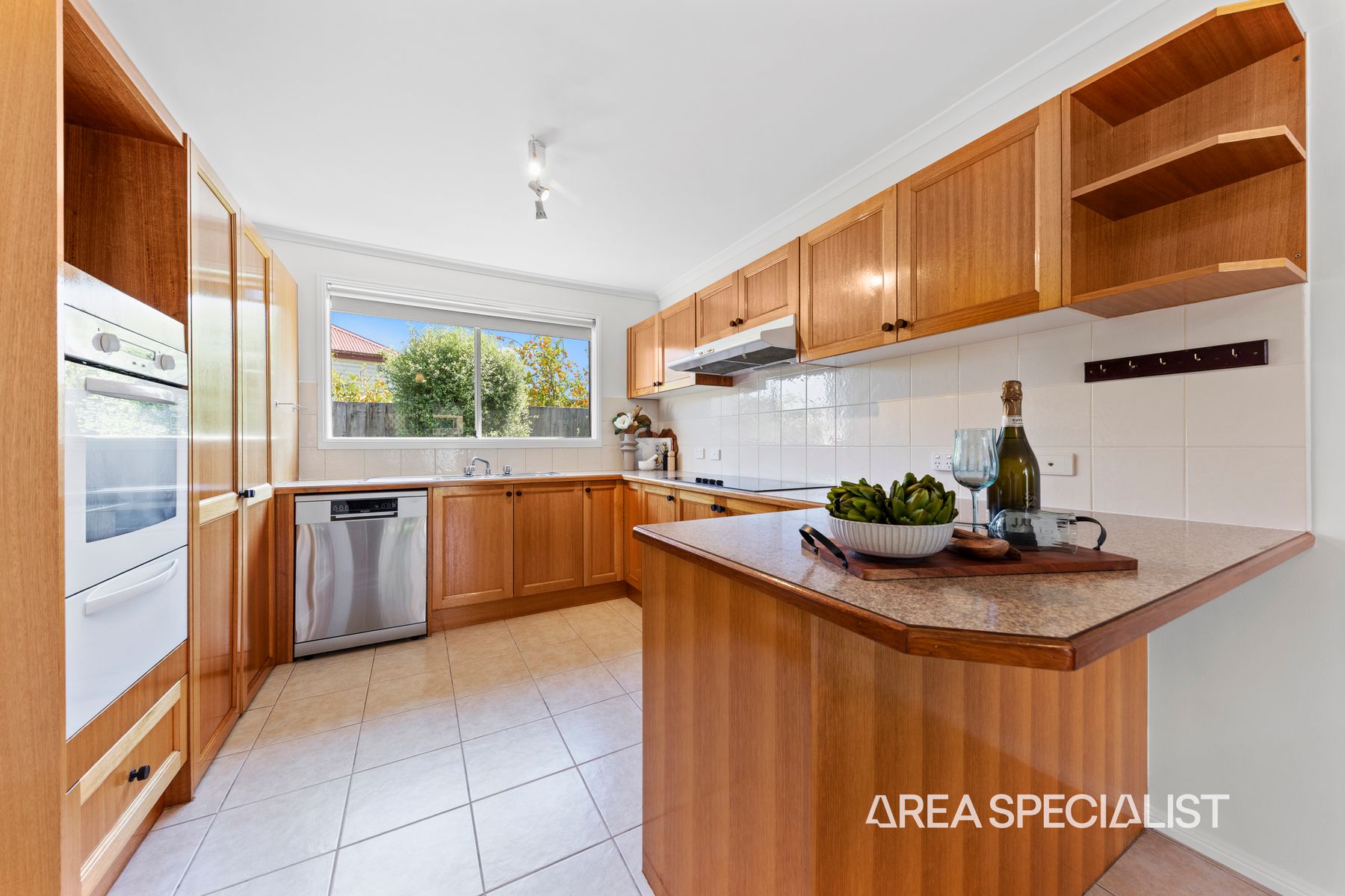 8 Tankerton Street, Lang Lang, VIC 3984, Lang Lang - Thumbnail 3
