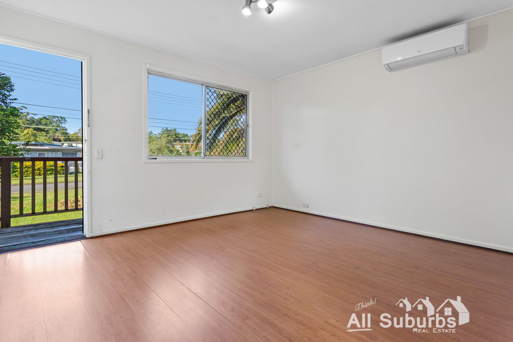 19 Bellatrix Drive, Kingston QLD 4114, Kingston - Thumbnail 3