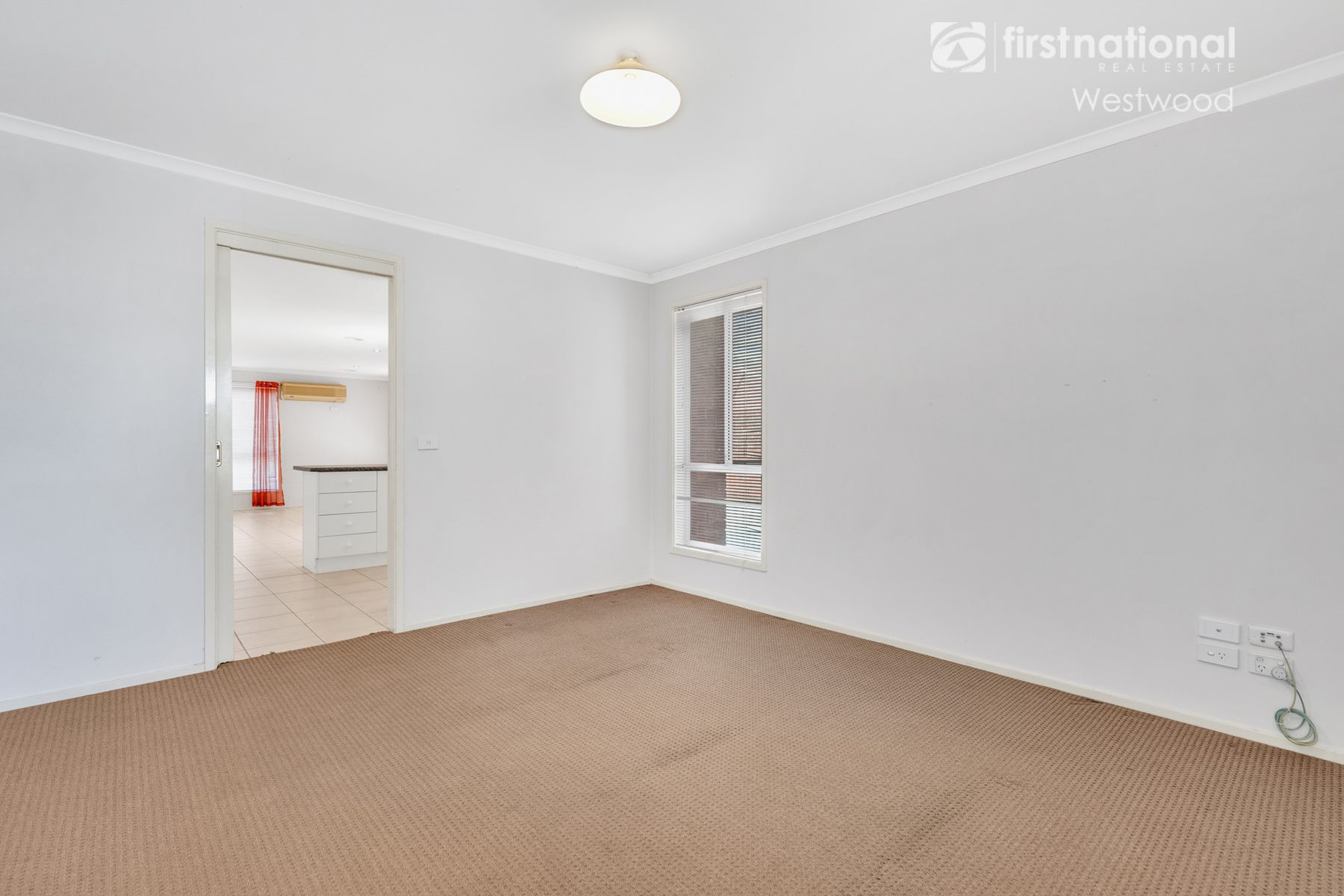 15 Koombahla Court, Werribee VIC 3030, Werribee - Thumbnail 3