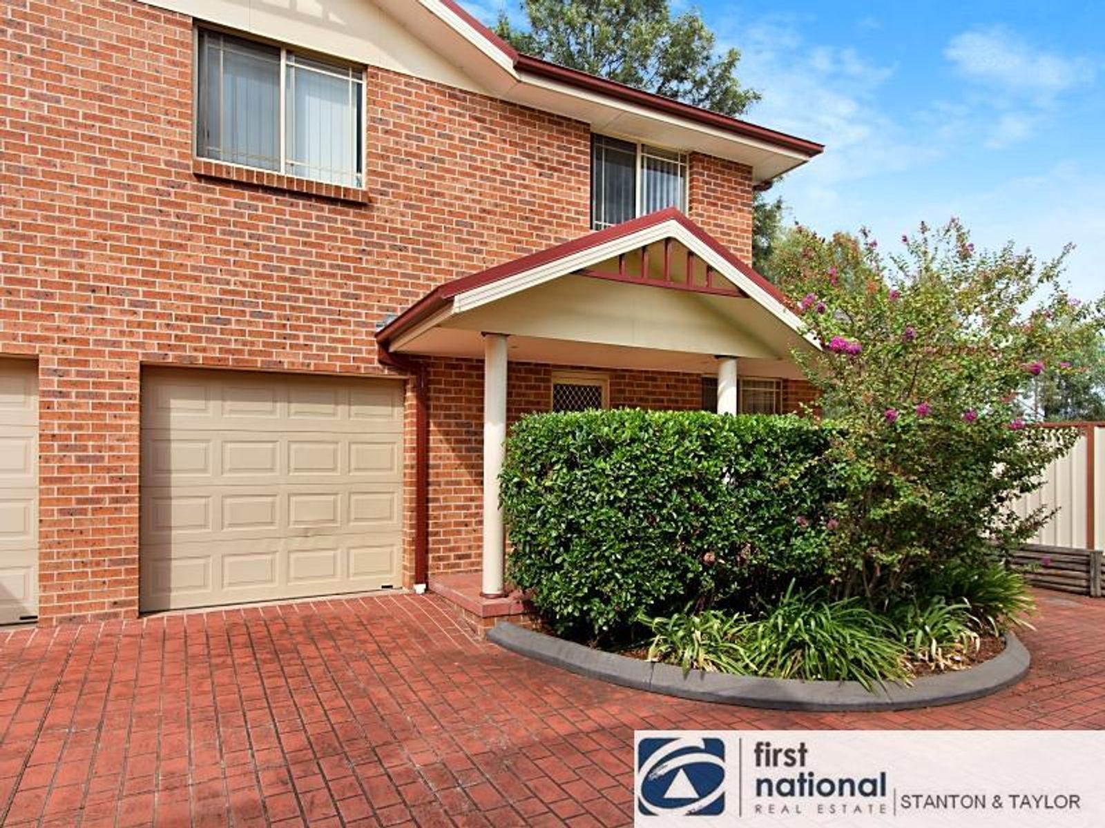 4/98 Cox Avenue, Penrith - Thumbnail 3
