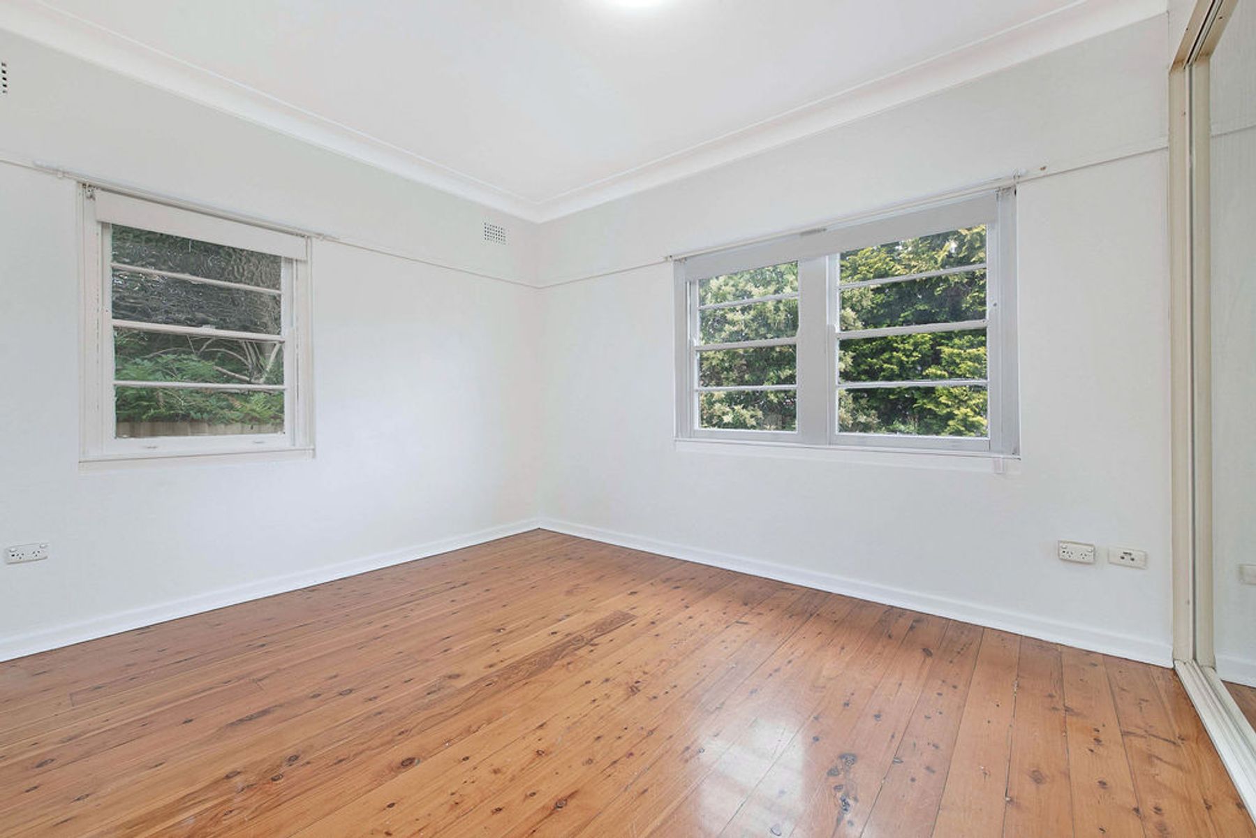 4 Tower Street, Revesby NSW 2212, Revesby - Thumbnail 5