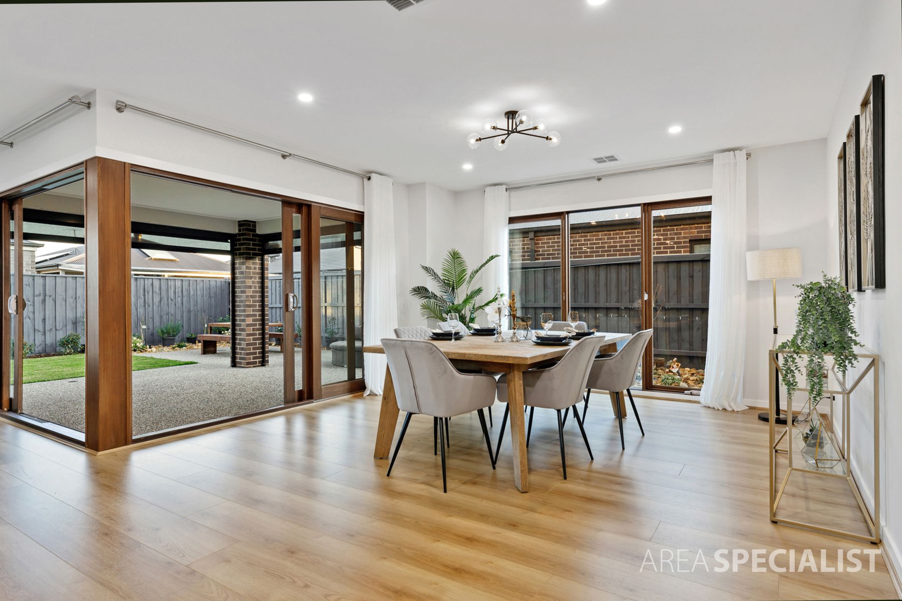 28 Vasello Circuit, Cranbourne South, VIC 3977, Cranbourne South - Thumbnail 5