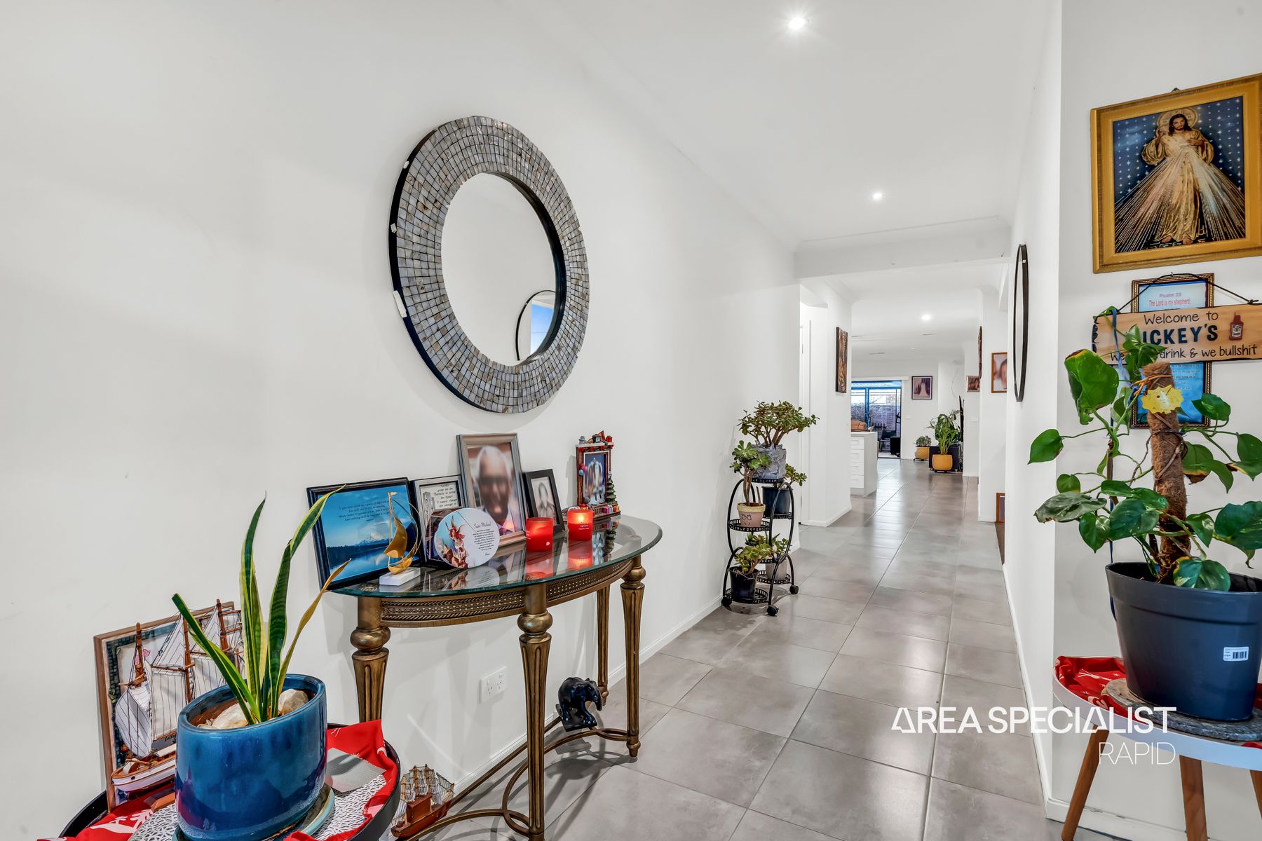 17 Picnic Avenue, Clyde North, Clyde North - Thumbnail 6