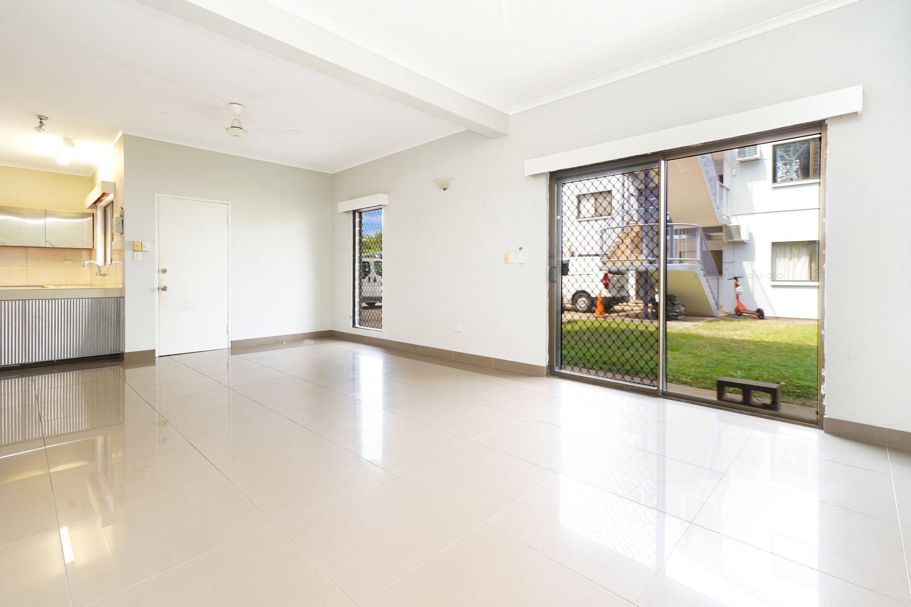 2/15 Houston Street, Larrakeyah NT 0820, Larrakeyah - Thumbnail 3