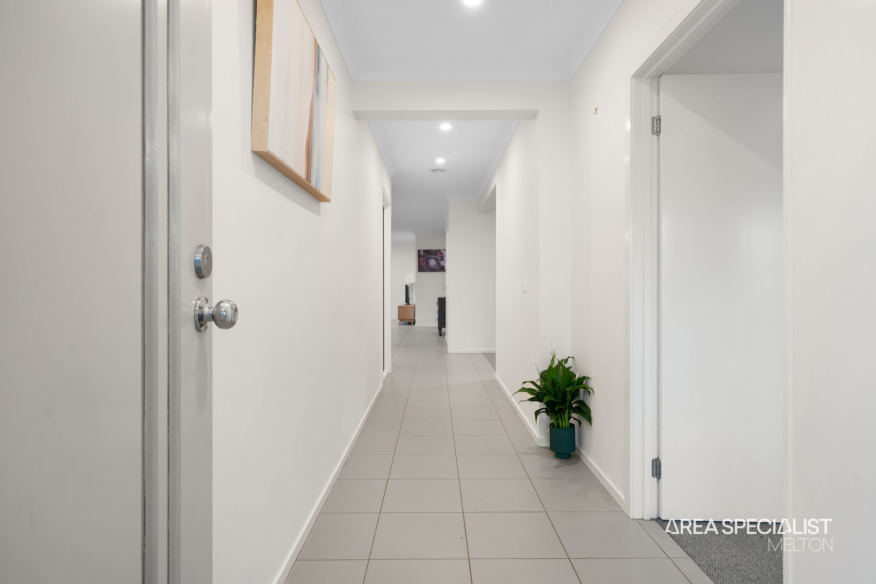 4 Mapleton Boulevard, Melton South, VIC 3338, Melton South - Thumbnail 4