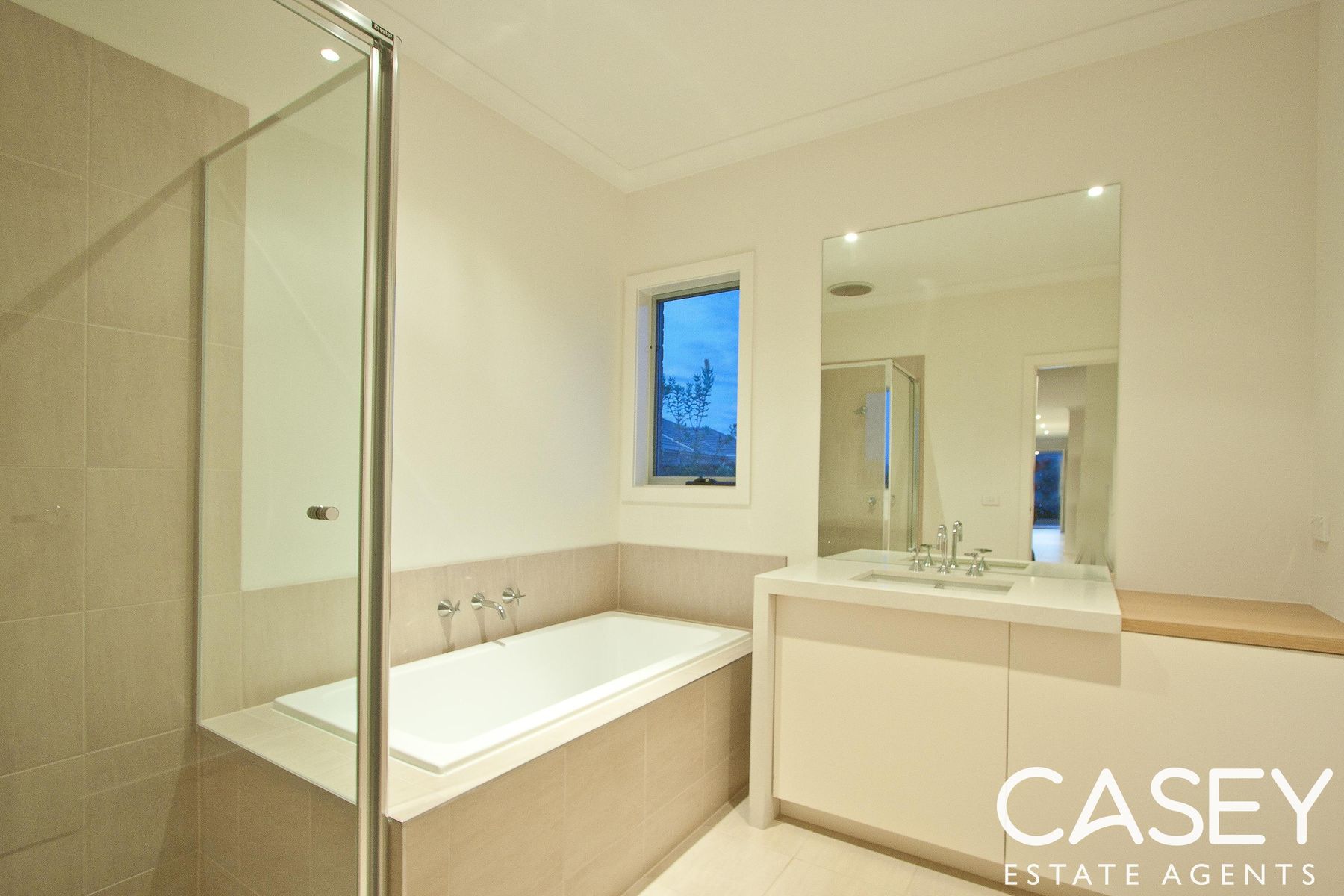4 Kindred Avenue, Cranbourne North - Thumbnail 7