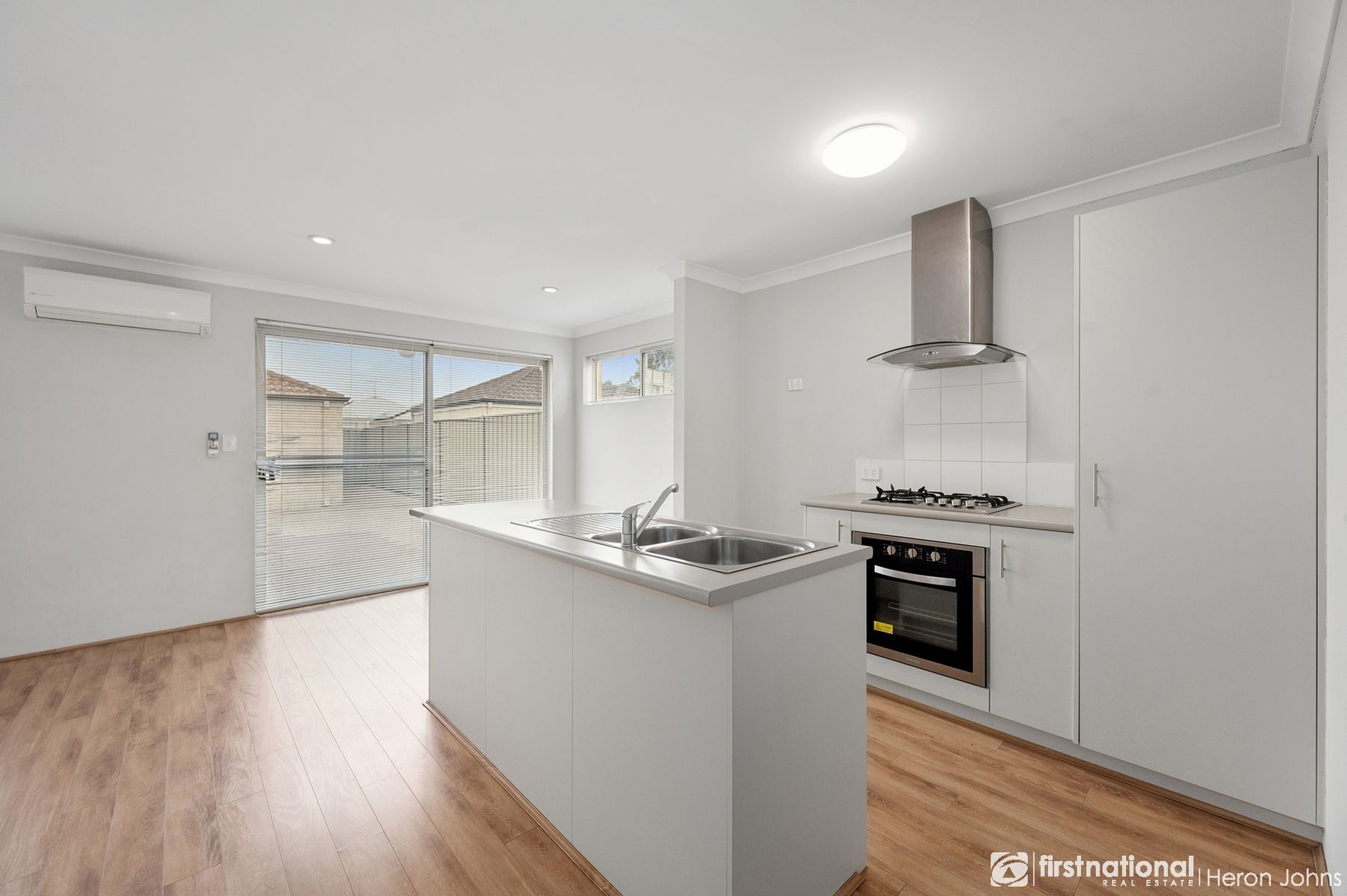67 Ryhill Crescent, Wellard WA 6170, Wellard - Thumbnail 2