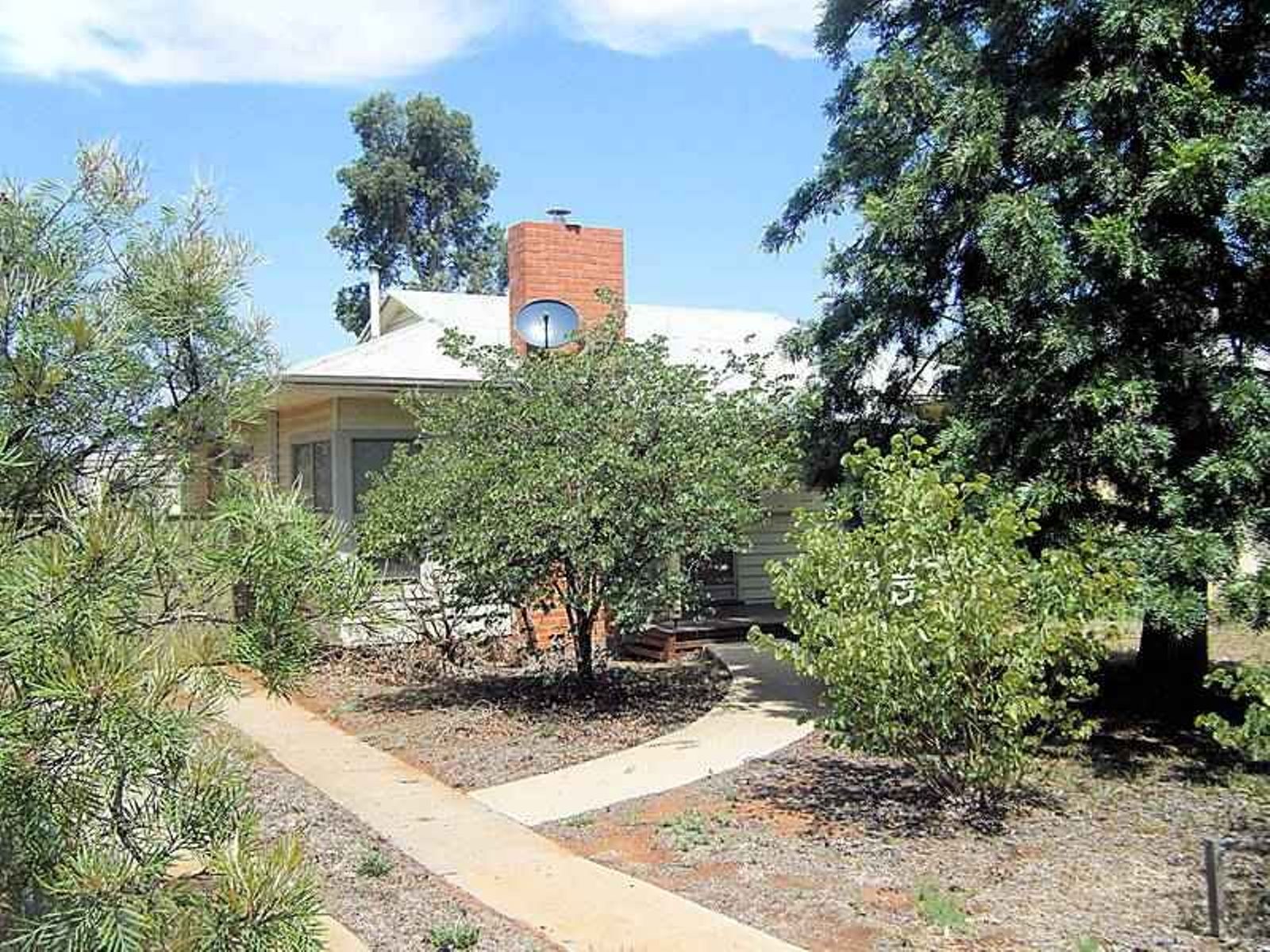 21 Loddon Avenue, Red Cliffs - Image 1