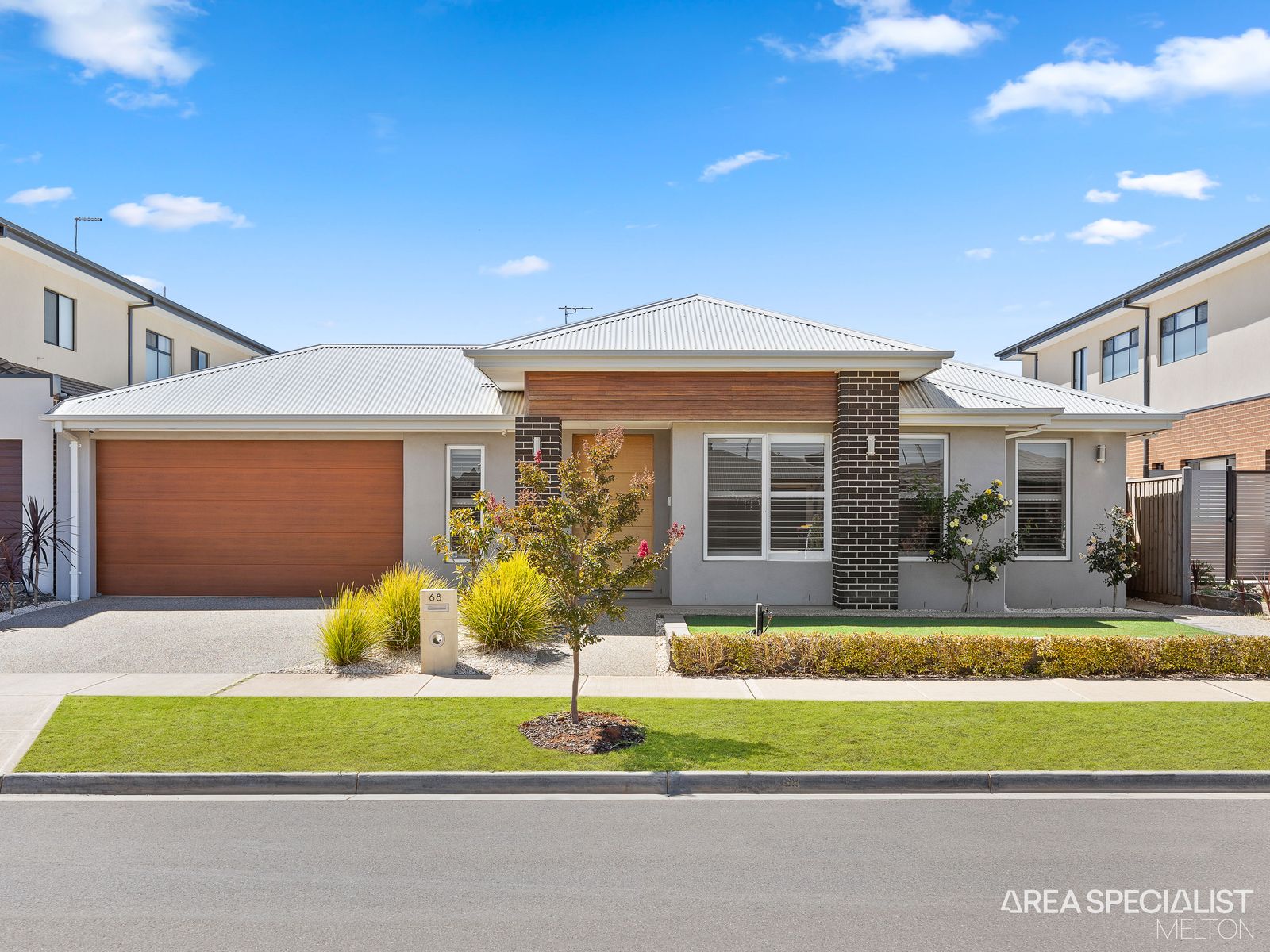 68 Wingfield Drive., Thornhill Park, VIC 3335, Thornhill Park - Thumbnail 2