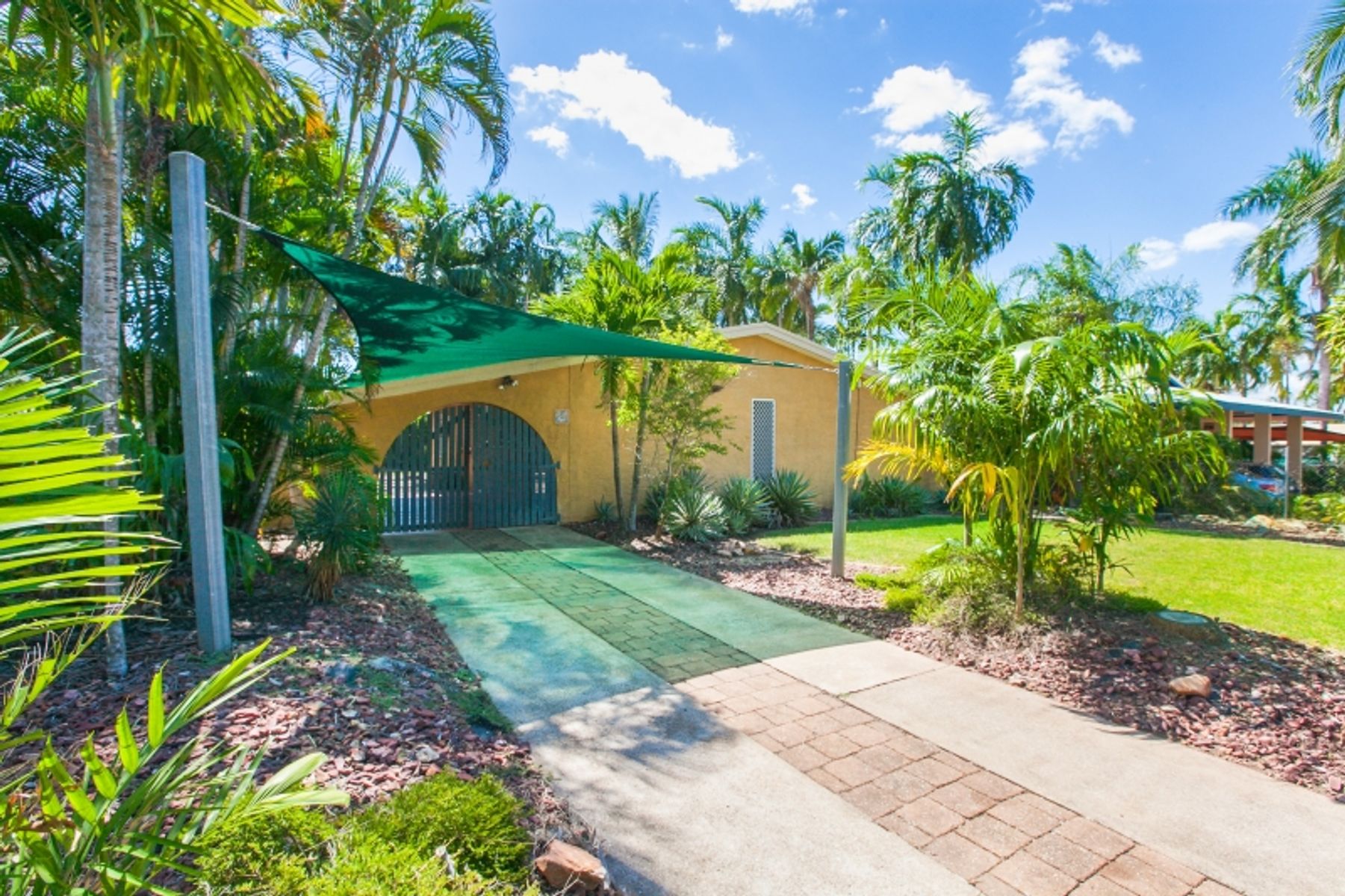 24 Bonaparte Street, Leanyer NT 0812, Leanyer - Thumbnail 2