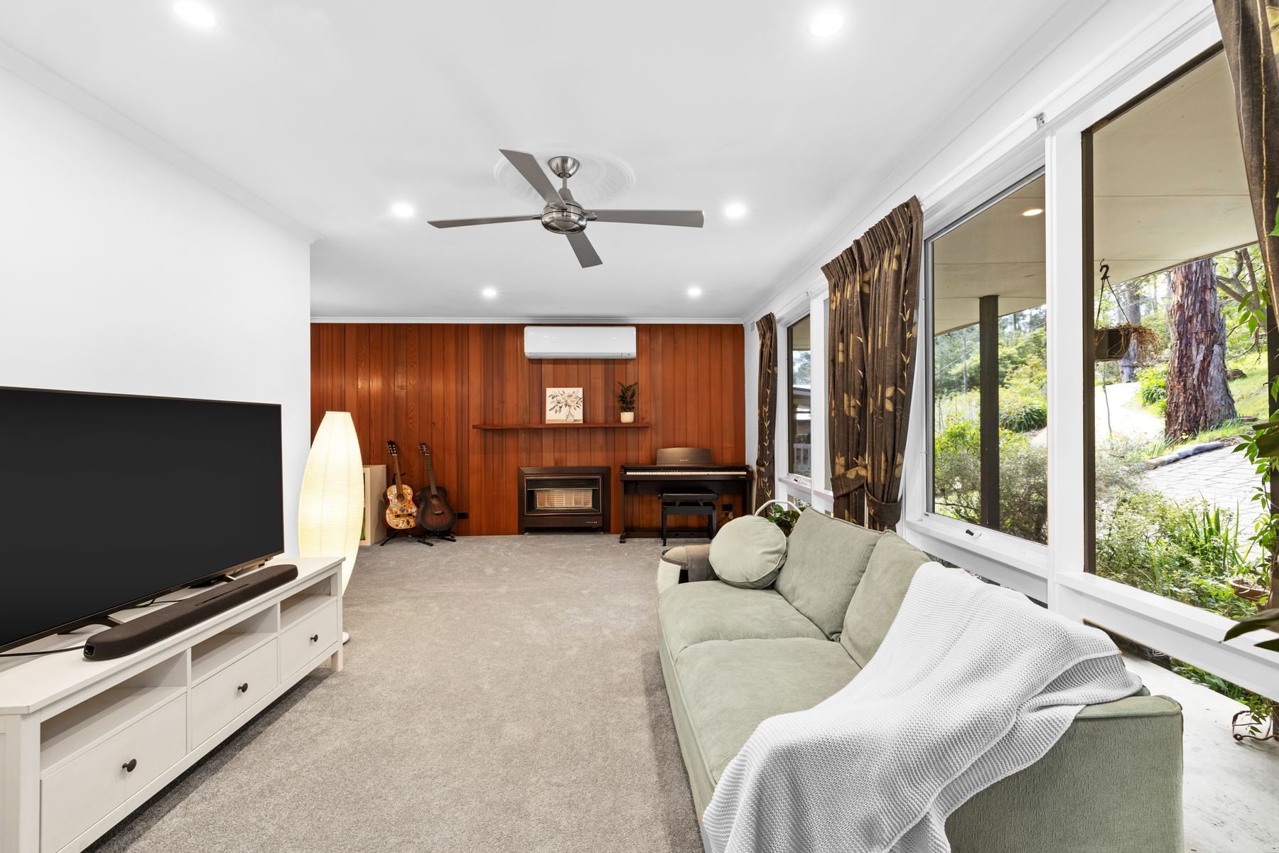 36 Royal Street, Upwey, VIC 3158, Upwey - Thumbnail 3