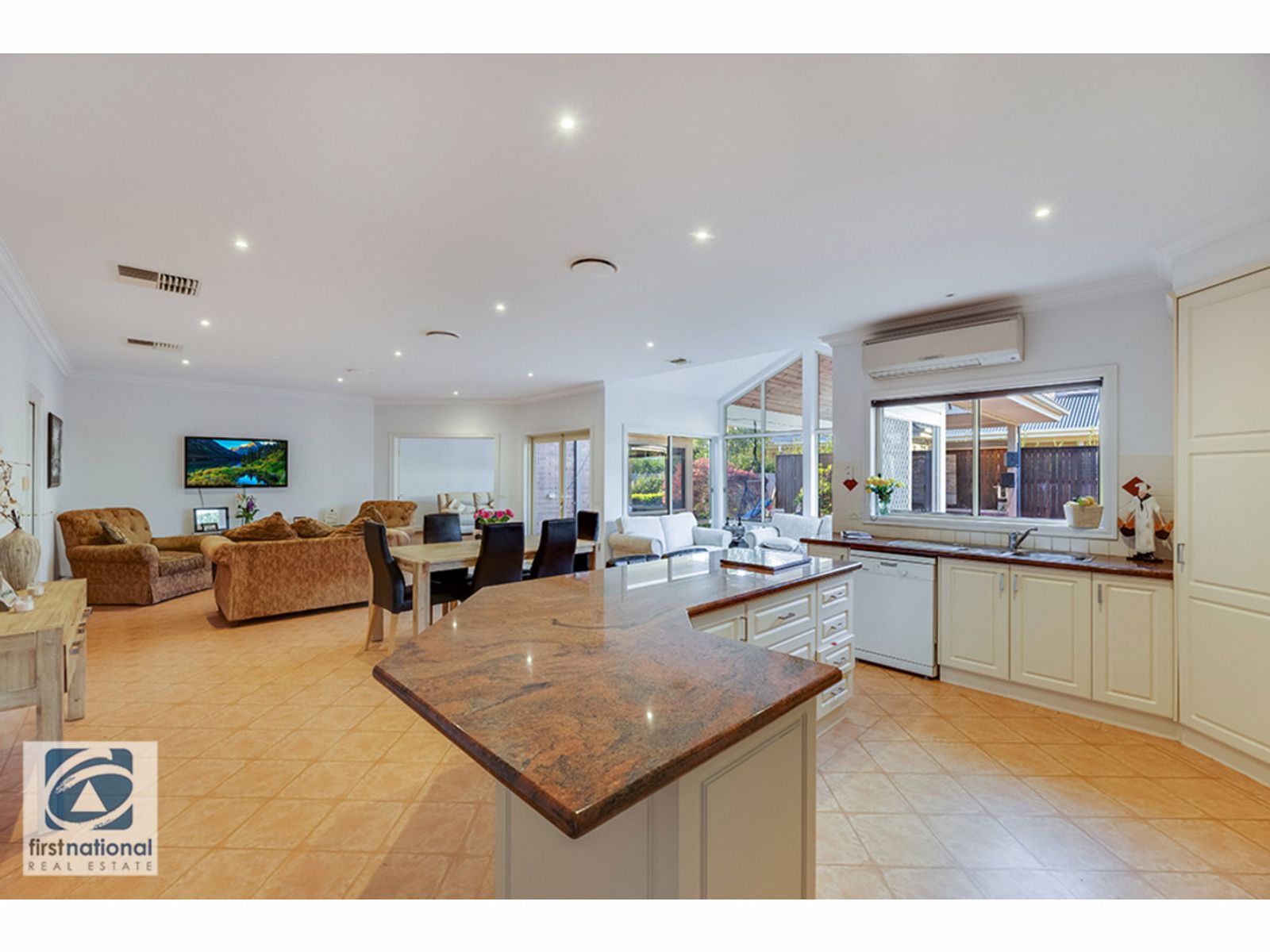 71 Twin Ranges Drive, Warragul, VIC 3820, Warragul - Thumbnail 4