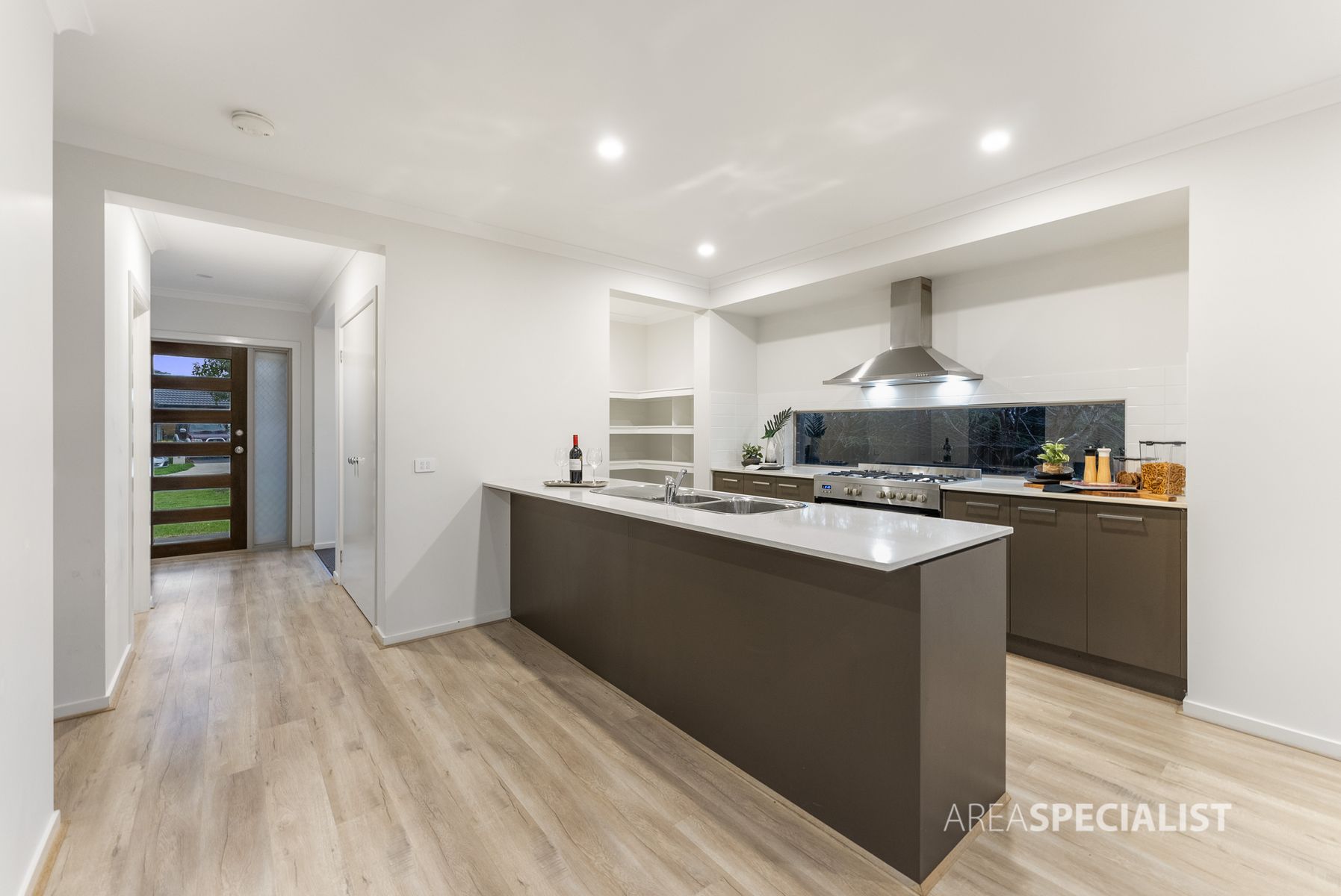 43 Gateau Drive, Werribee, VIC 3030, Werribee - Thumbnail 4