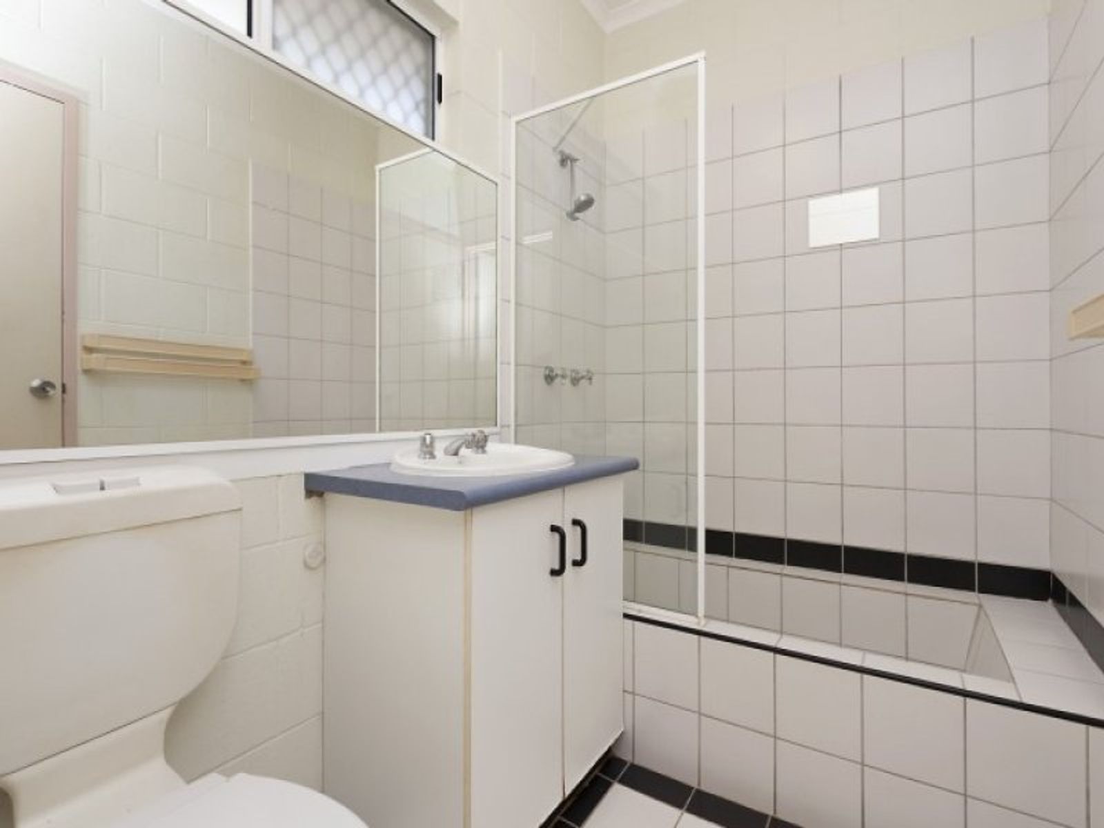 1 and 2/19 Crawford Court, Moulden NT 0830, Moulden - Thumbnail 3