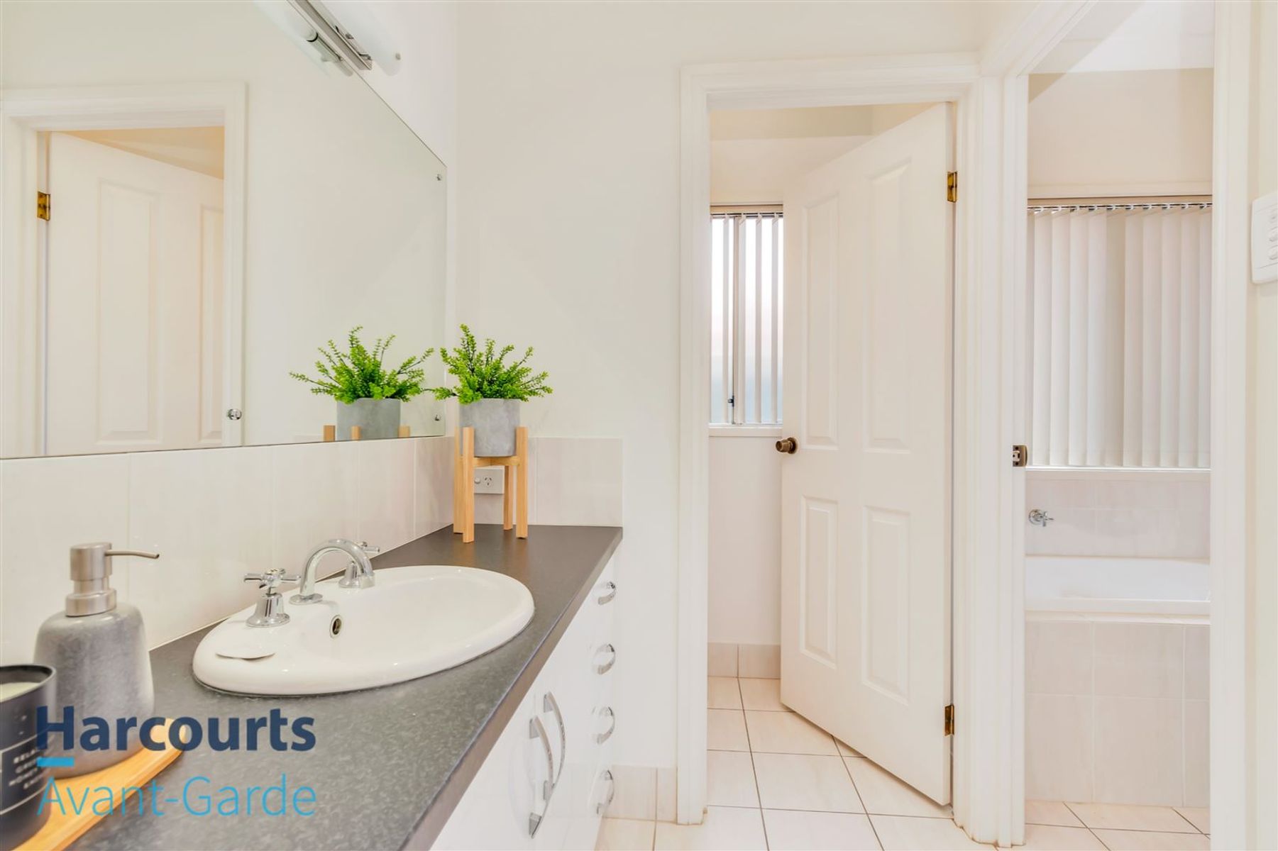 15 Newland Way, Mawson Lakes, SA 5095, Mawson Lakes - Thumbnail 4