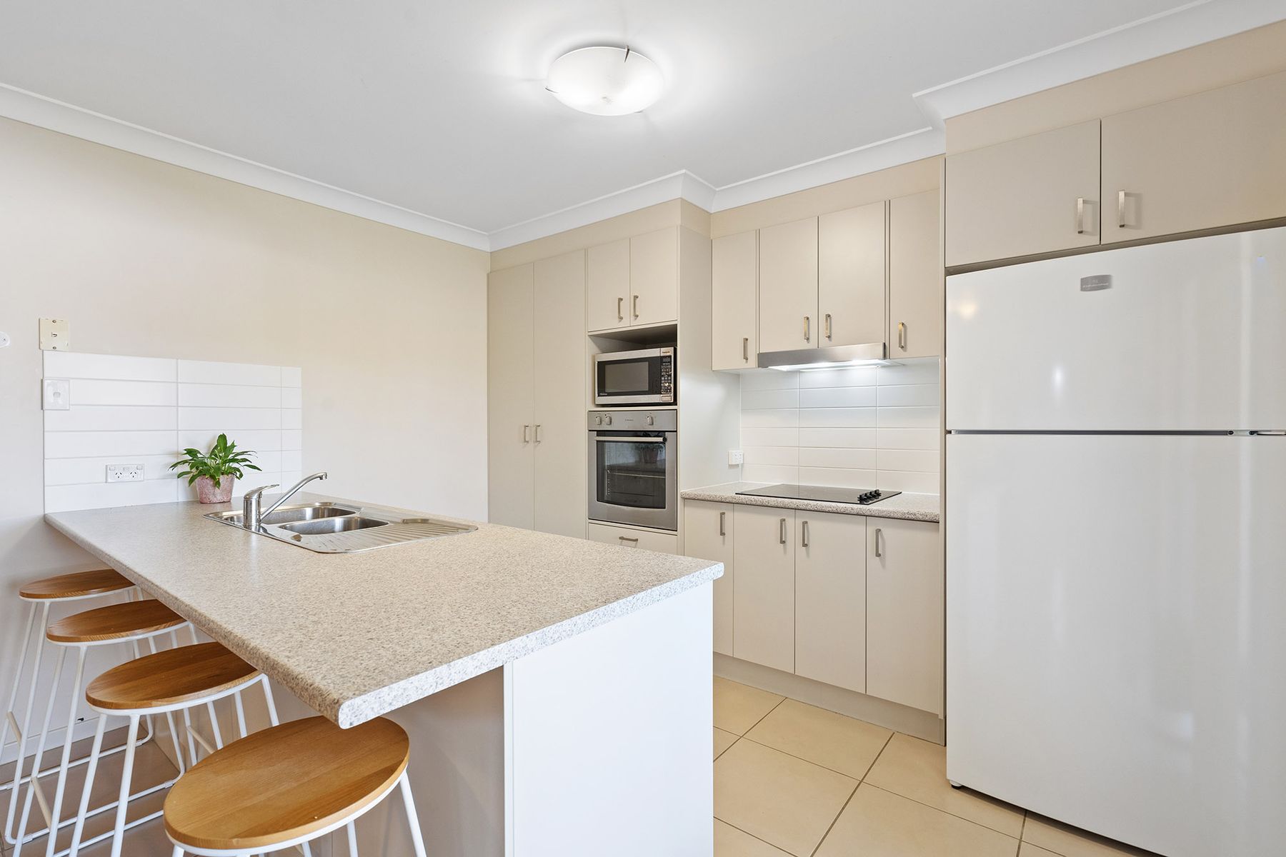 14 McLachlan Circuit, Willow Vale, QLD 4209, Willow Vale - Thumbnail 2