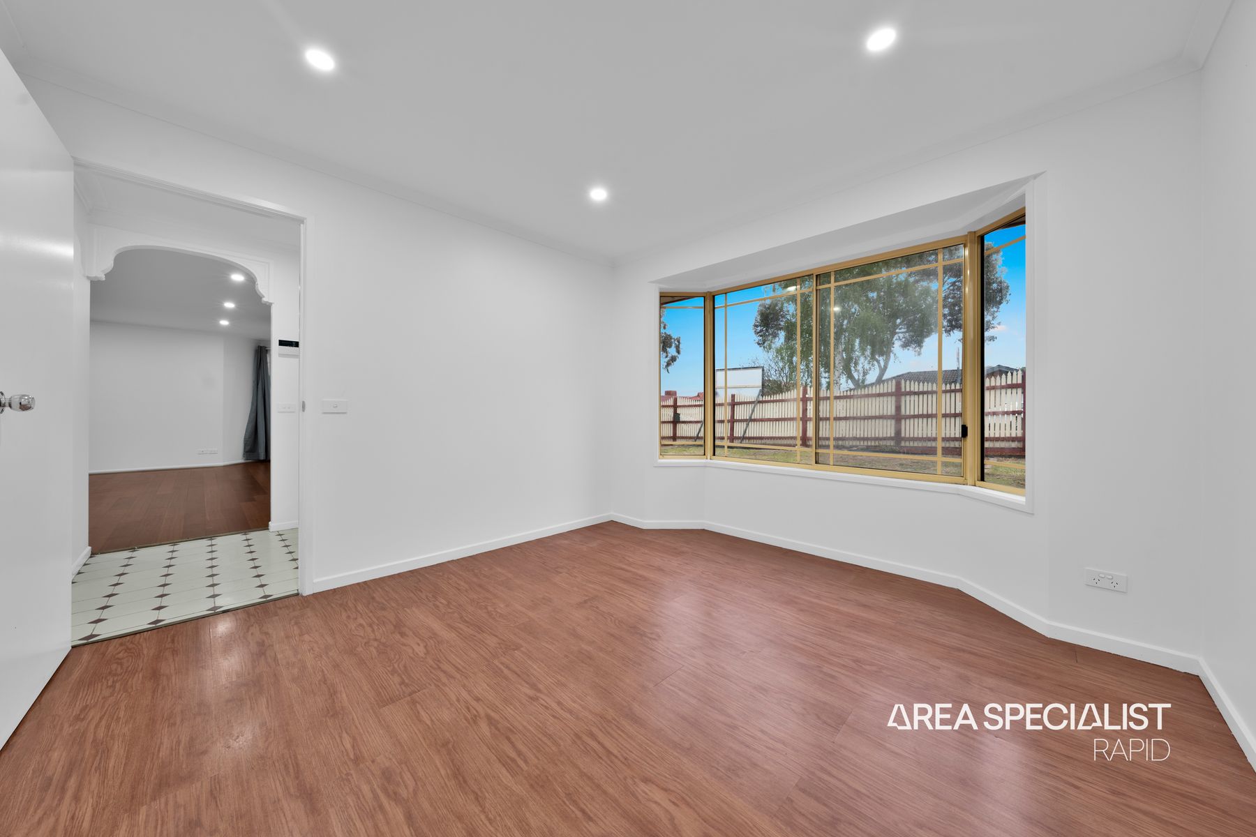 26 Ralph Crescent, Hampton Park, Hampton Park - Thumbnail 4