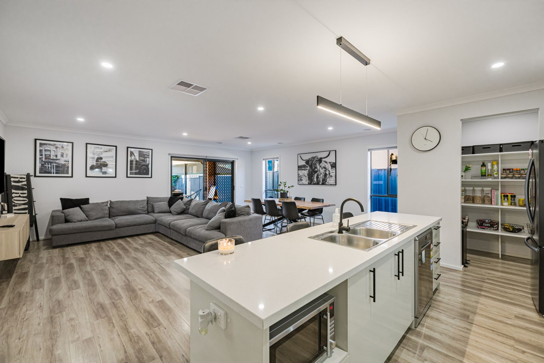 82 Oldbridge Boulevard, Weir Views VIC 3338, Weir Views - Thumbnail 2
