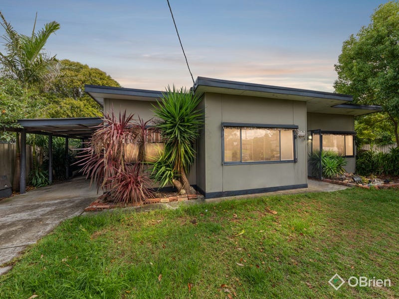 8 Alexandra Avenue, Koo Wee Rup, VIC 3981, Koo Wee Rup - Thumbnail 2