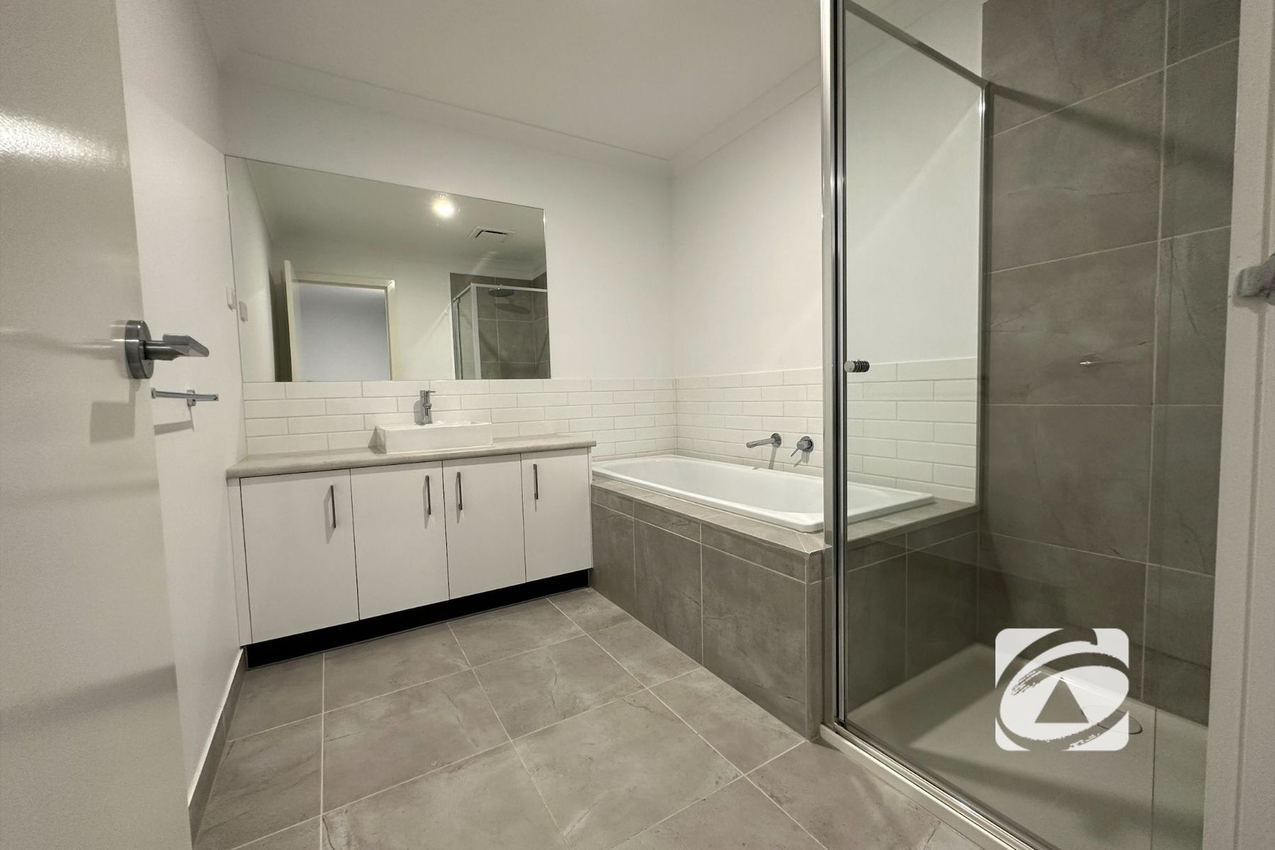 16 Slattery Place, Pakenham VIC 3810, Pakenham - Thumbnail 8