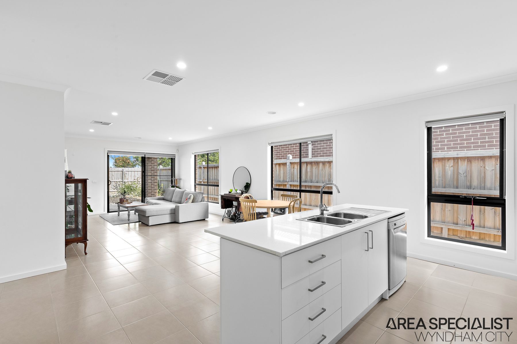 18 Firefly Road, Point Cook, VIC 3030, Point Cook - Thumbnail 5