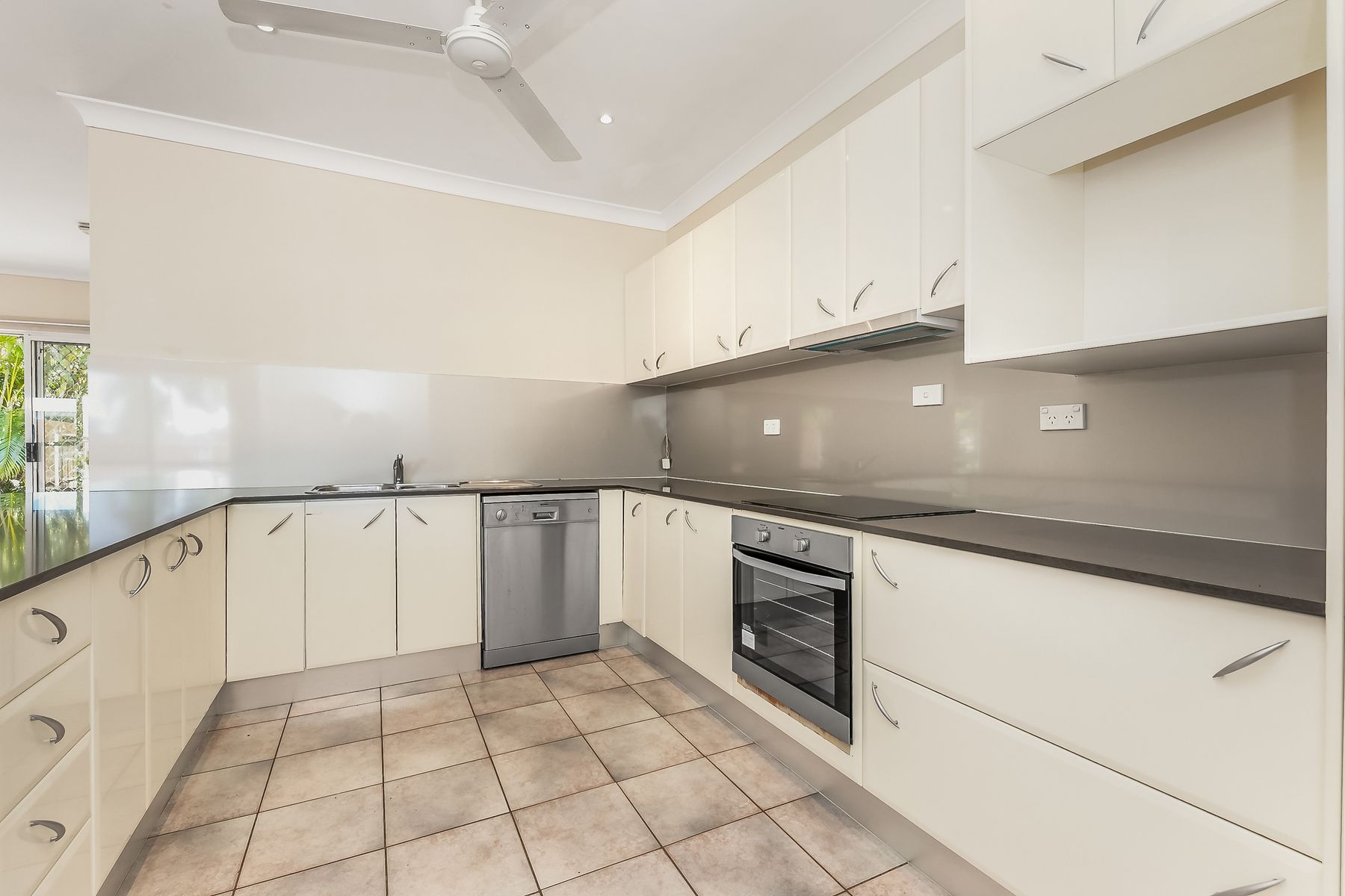 11 Muzzell Street, Bayview NT 0820, Bayview - Thumbnail 6