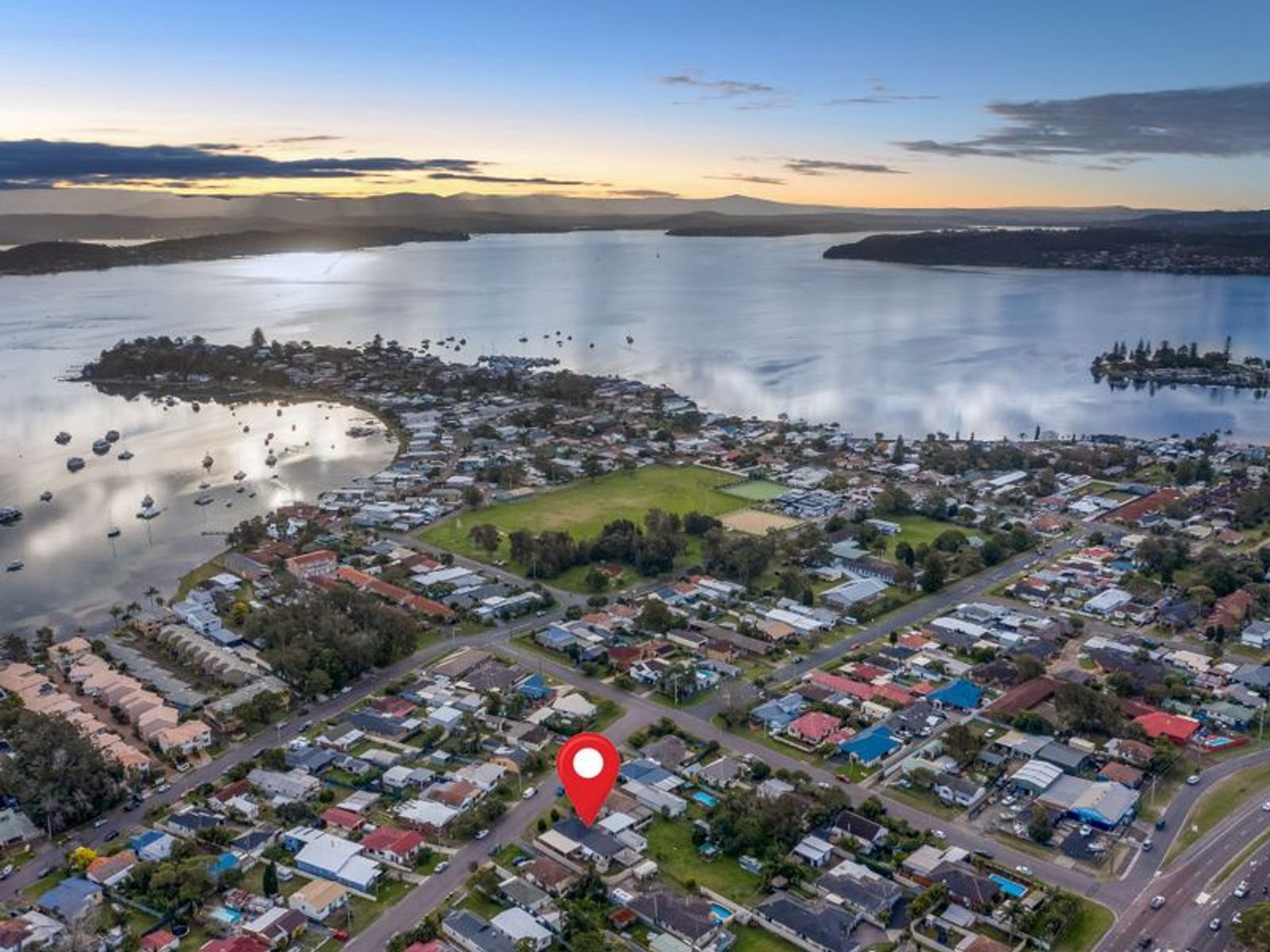 18 Docker Street, Marks Point NSW 2280, Marks Point - Thumbnail 2