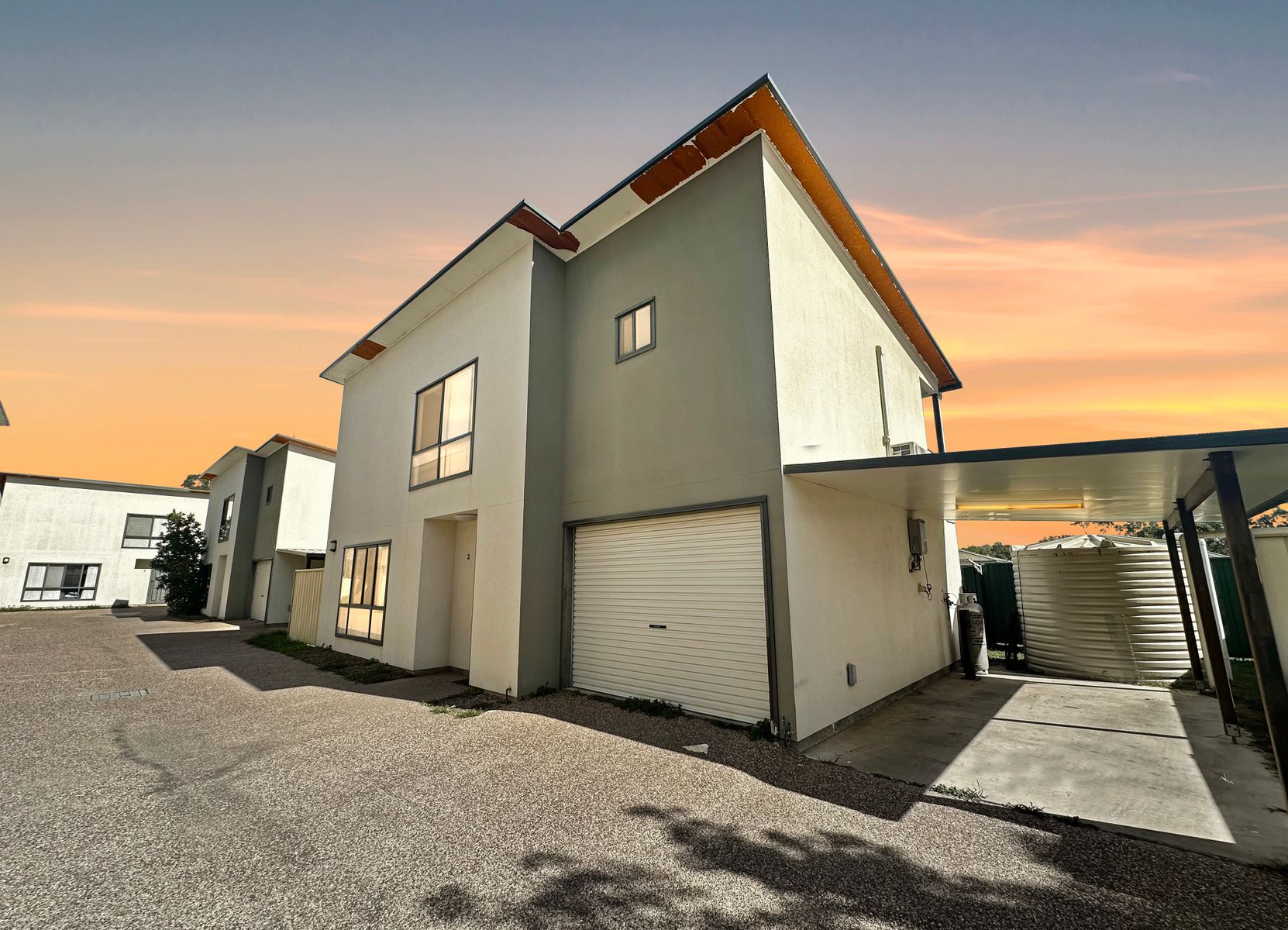 2/6 Holland Street, Chinchilla QLD 4413