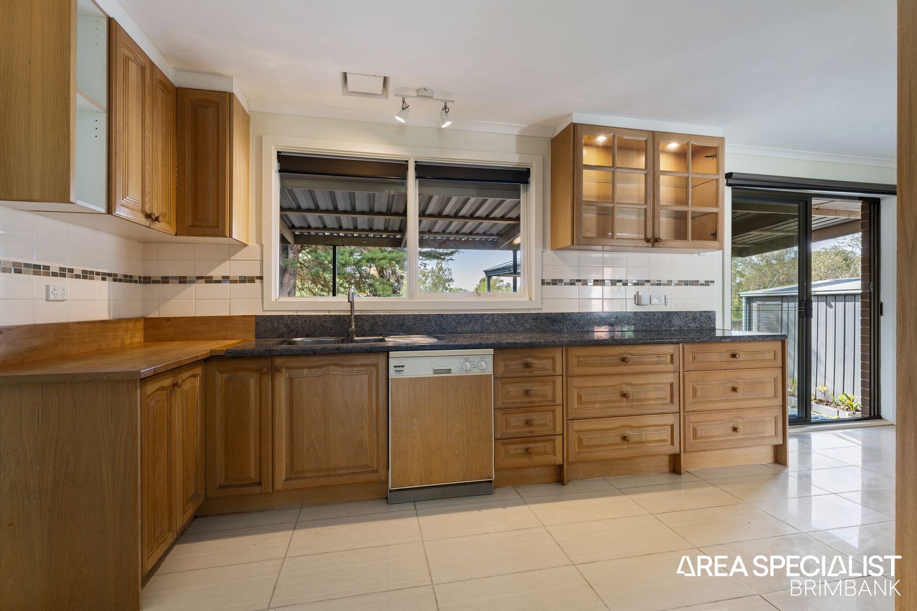 14 Cavendish Drive, Deer Park, VIC 3023, Deer Park - Thumbnail 5
