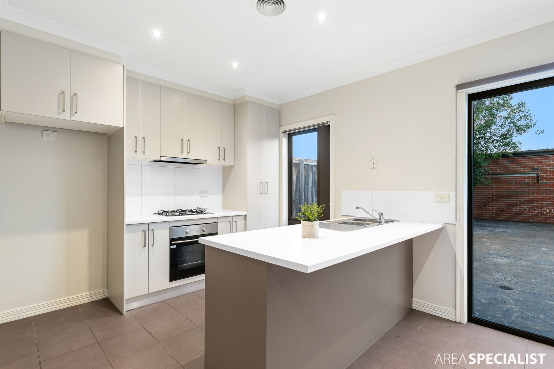 45 Swamphen Drive, Williams Landing, VIC 3027, Williams Landing - Thumbnail 4