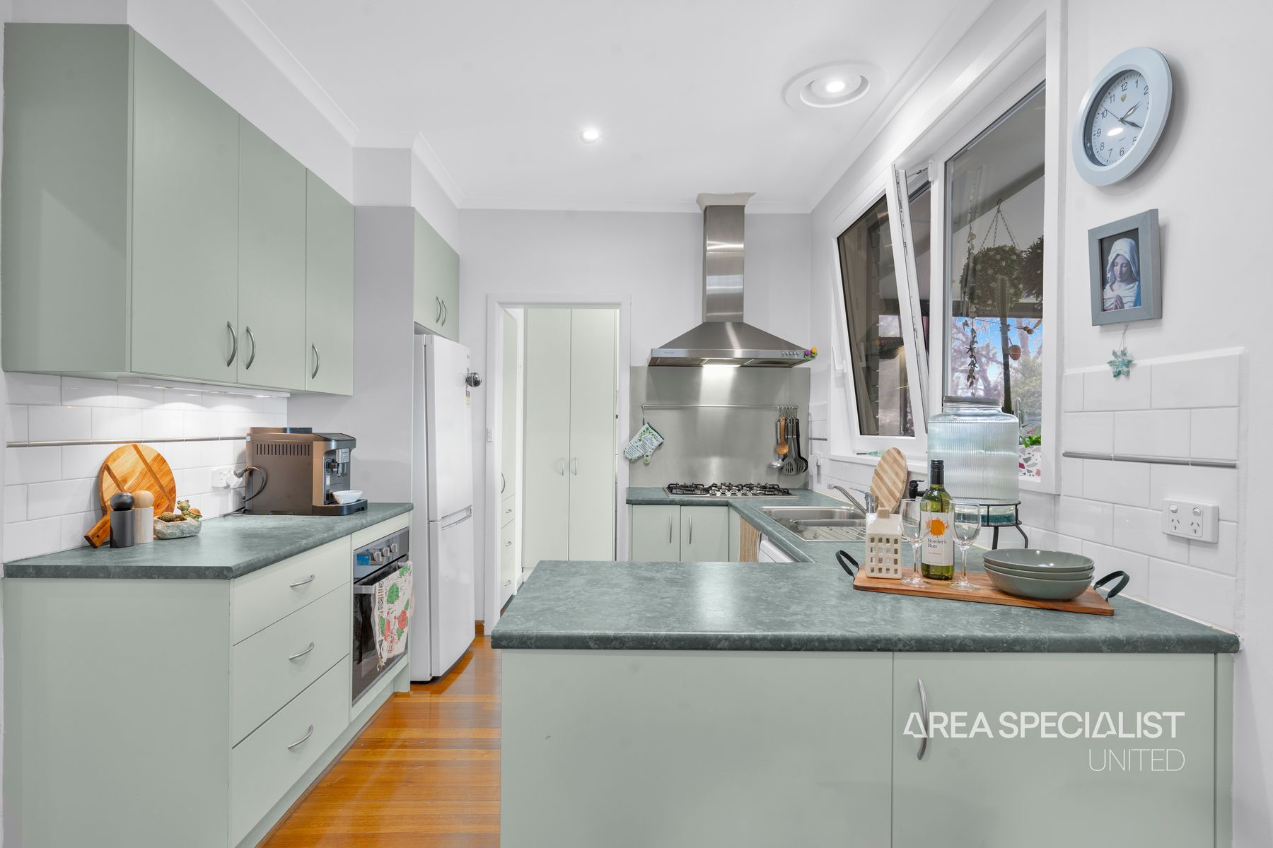 16 Enfield Drive, Bayswater, VIC 3153, Bayswater - Thumbnail 7