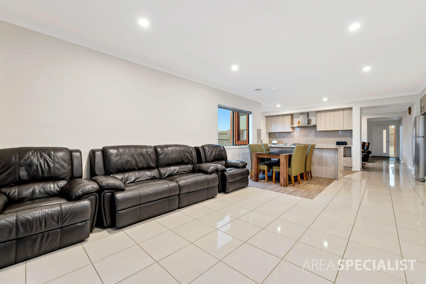 5 Corvette Avenue, Cranbourne East, VIC 3977, Cranbourne East - Thumbnail 6
