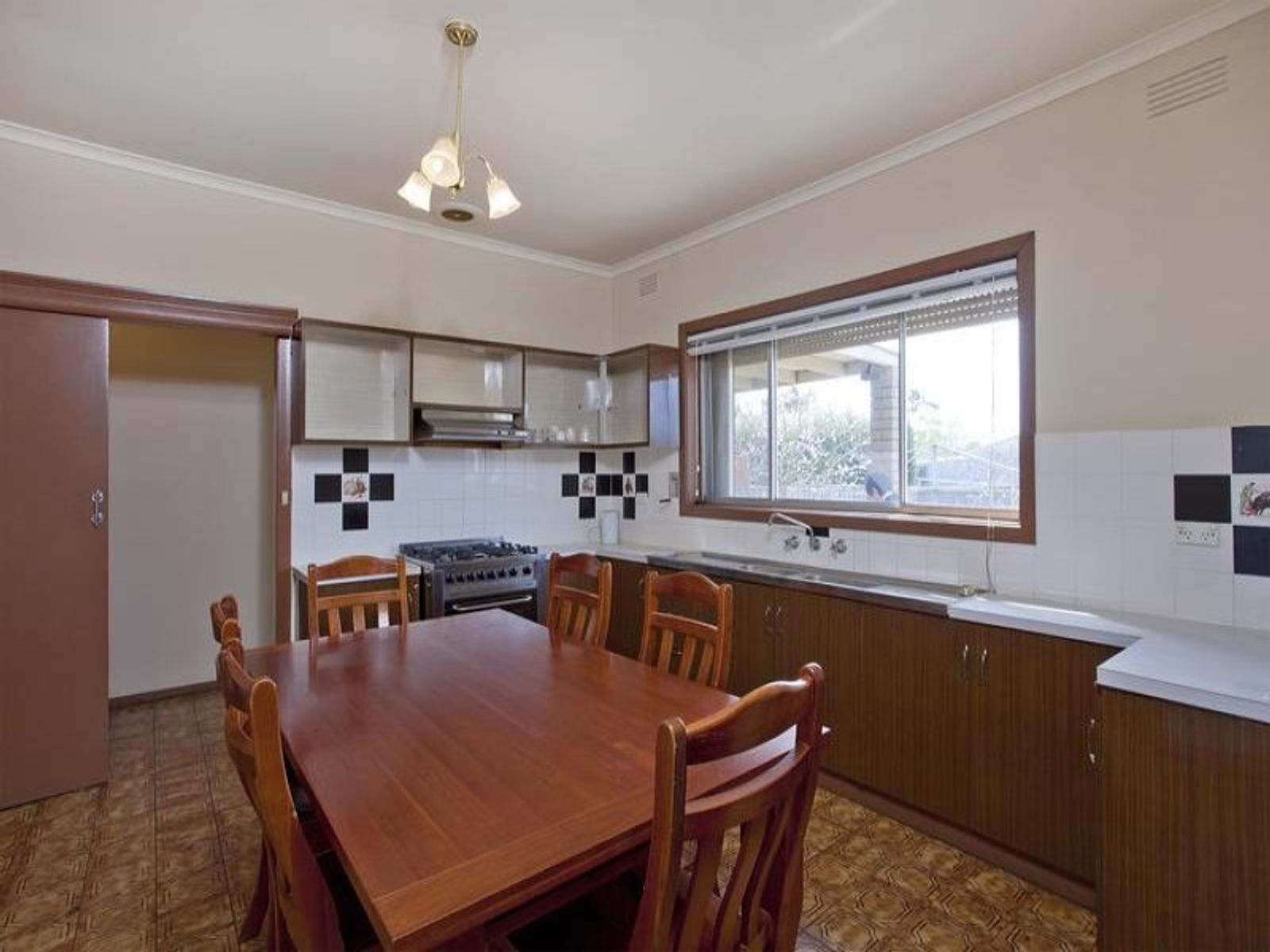 96 Arcade Way, Keilor East - Thumbnail 4